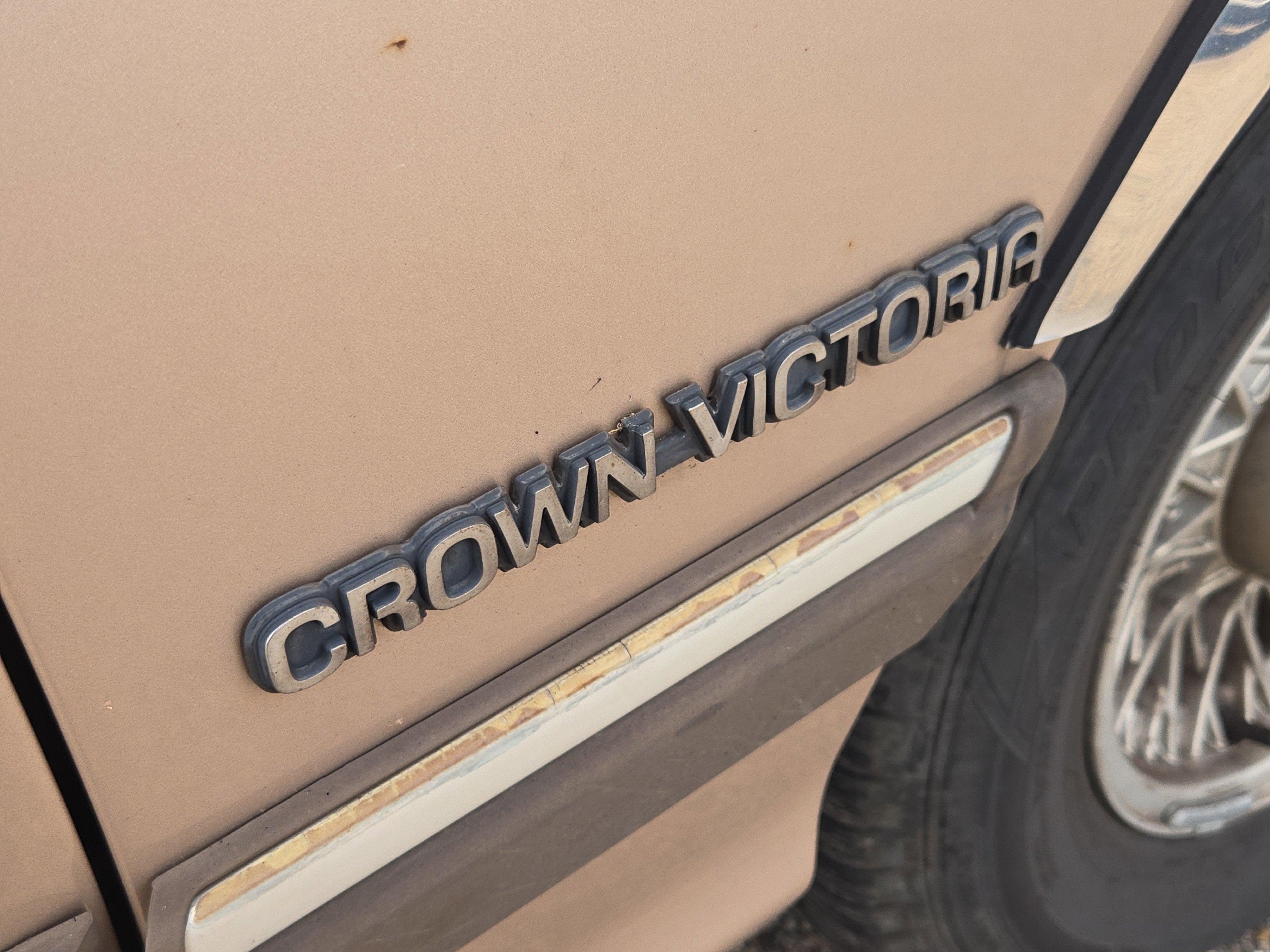 1993 Ford Crown Victoria LX