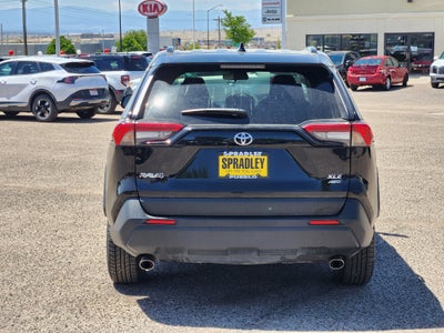 2025 Toyota RAV4 XLE
