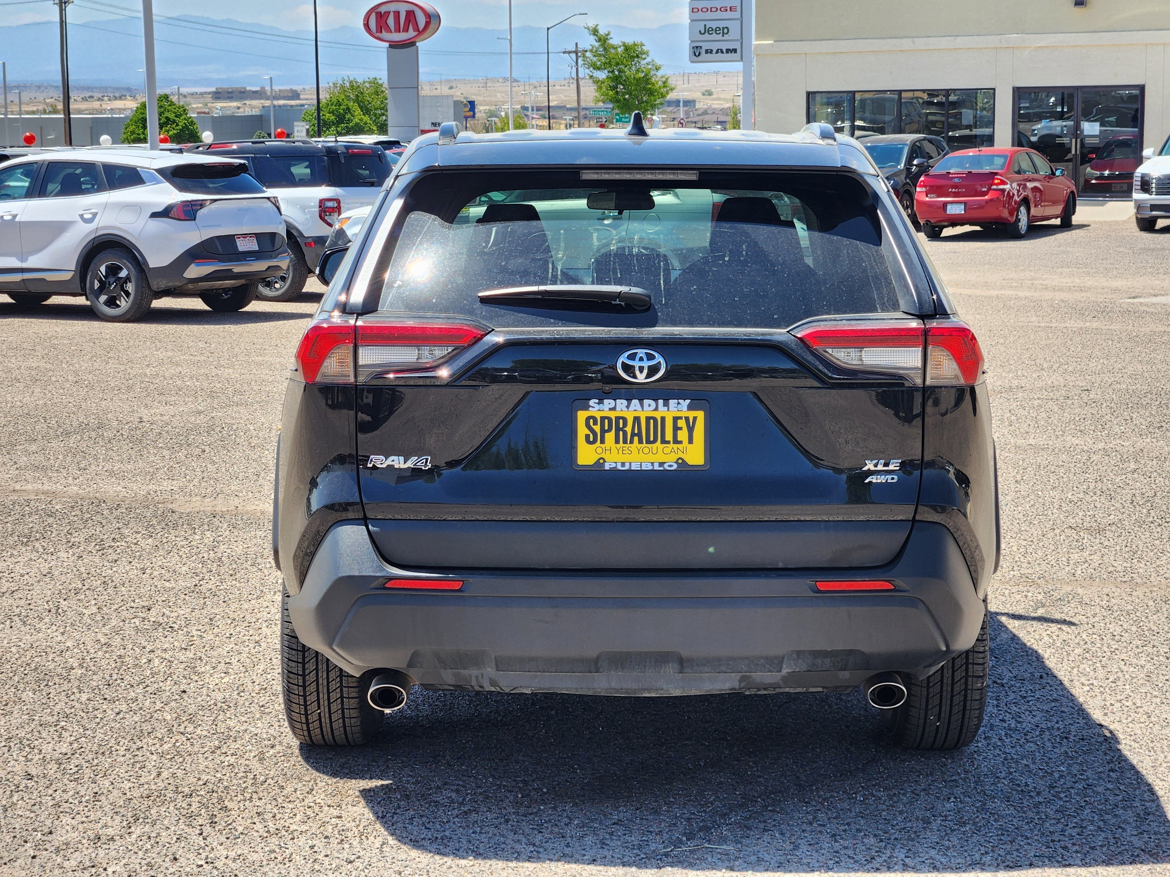 2025 Toyota RAV4 XLE