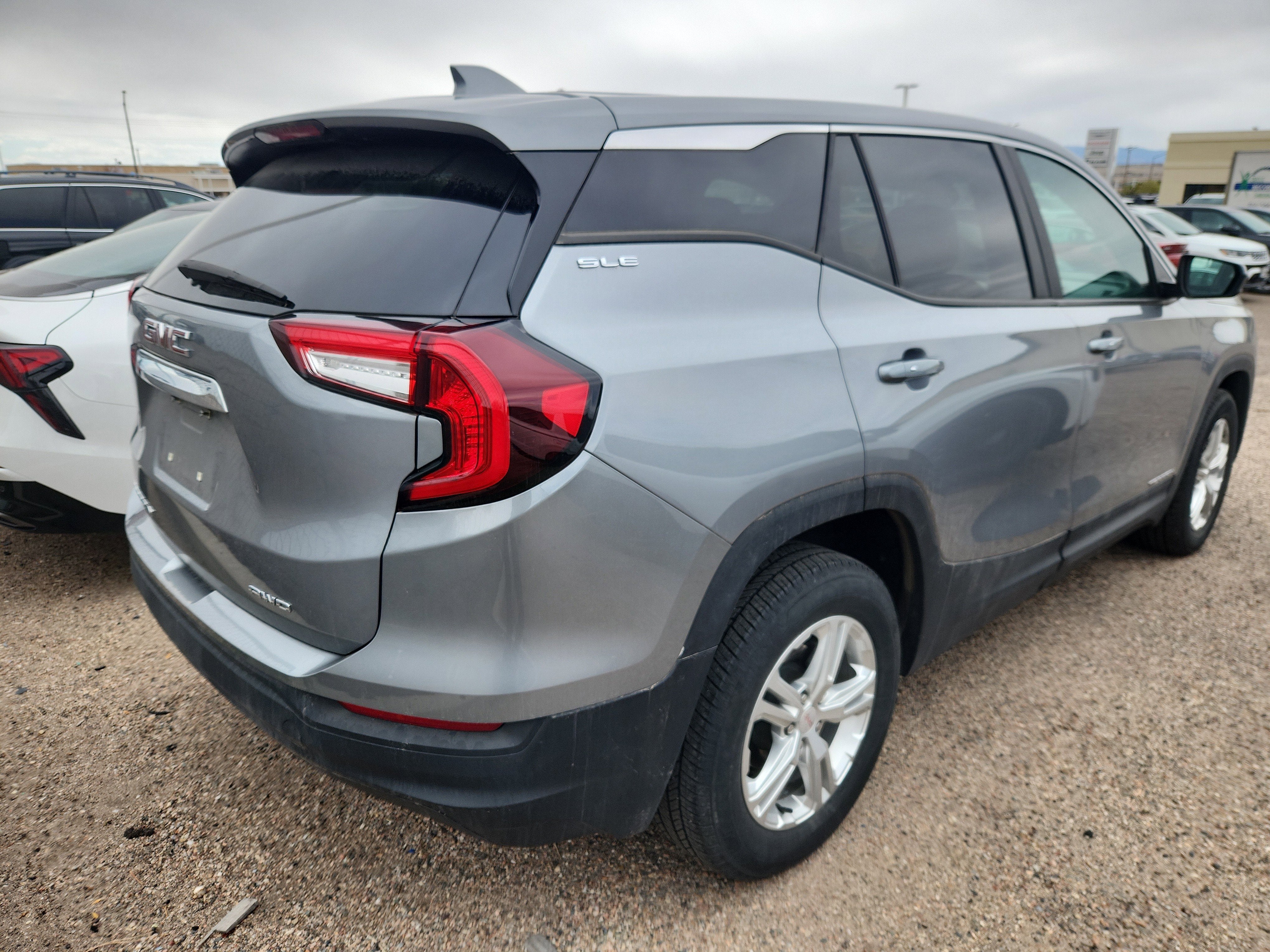 2024 GMC Terrain SLE