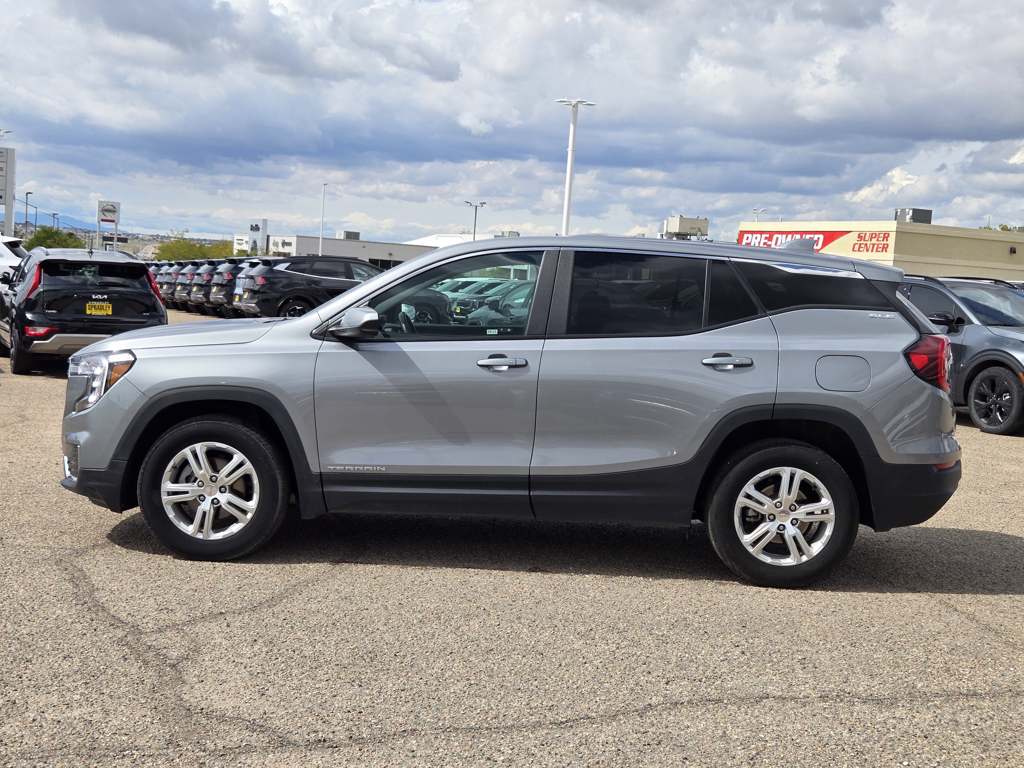 2024 GMC Terrain SLE