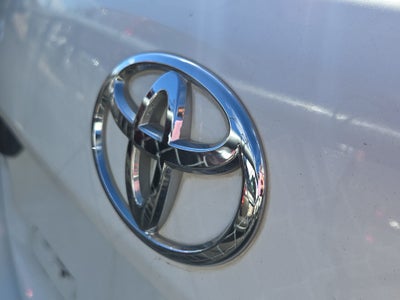 2016 Toyota Yaris LIFTBACK