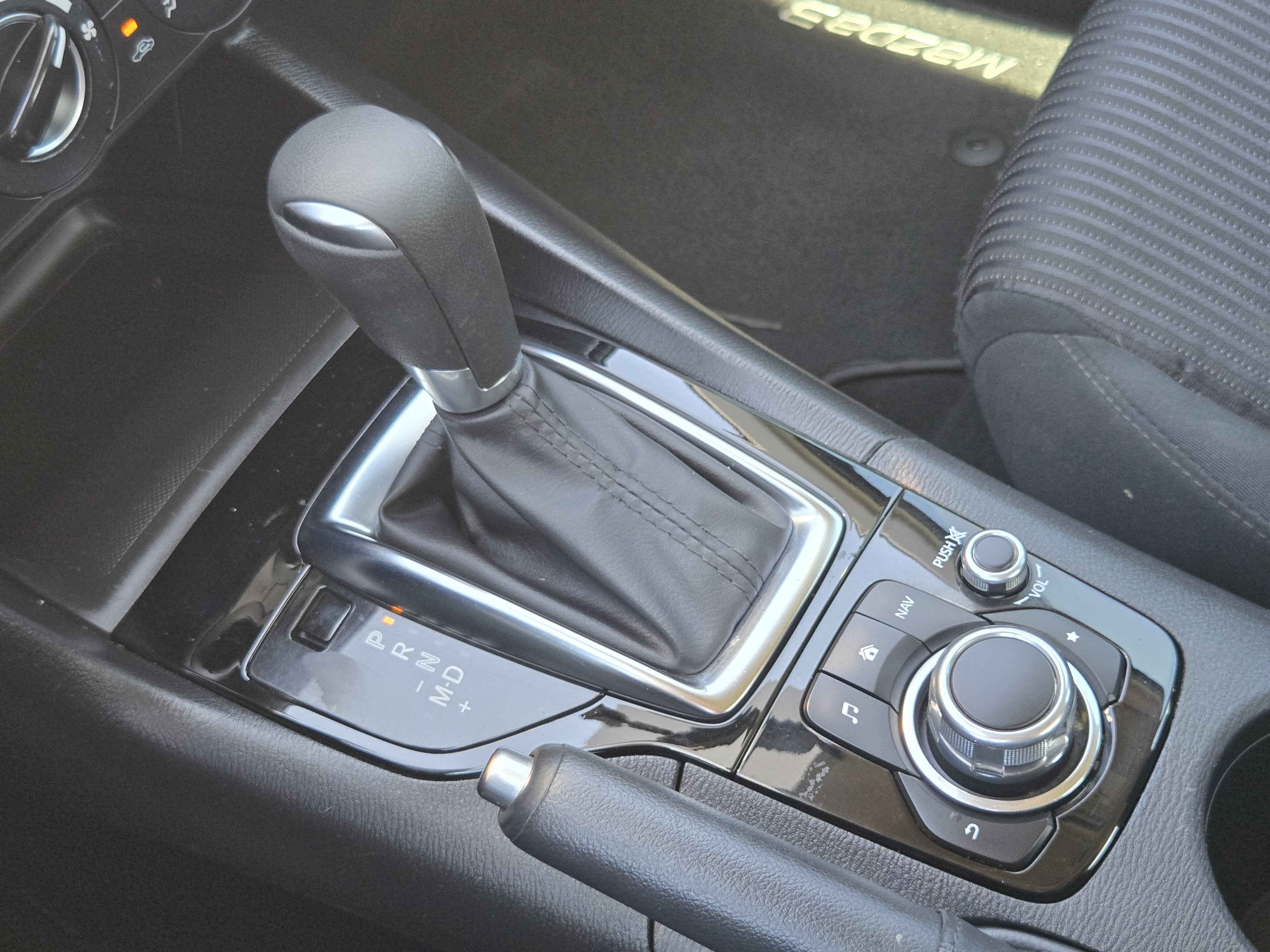 2016 Mazda Mazda3 i Sport