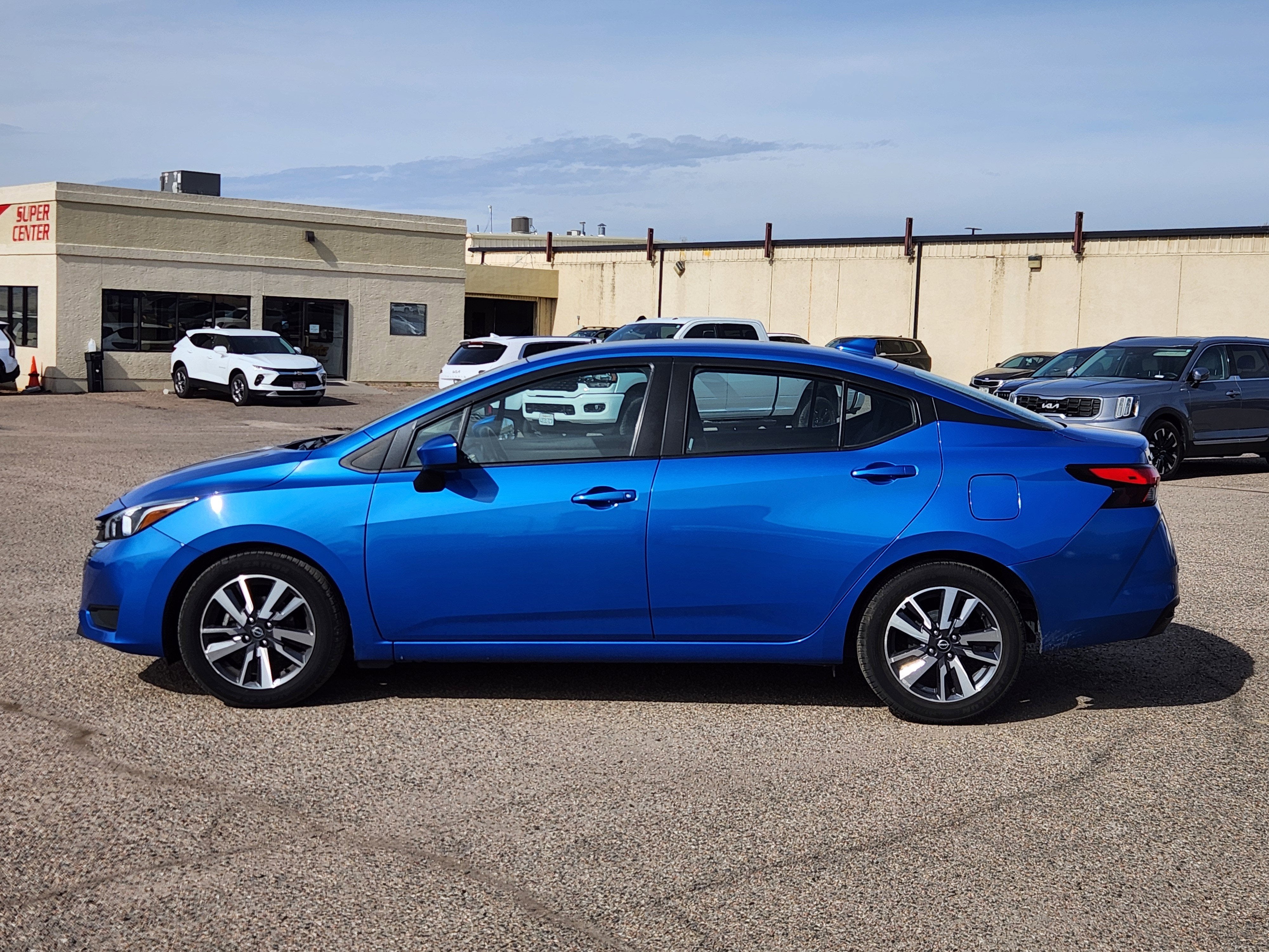 2023 Nissan Versa SV