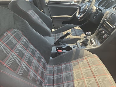 2017 Volkswagen Golf GTI S