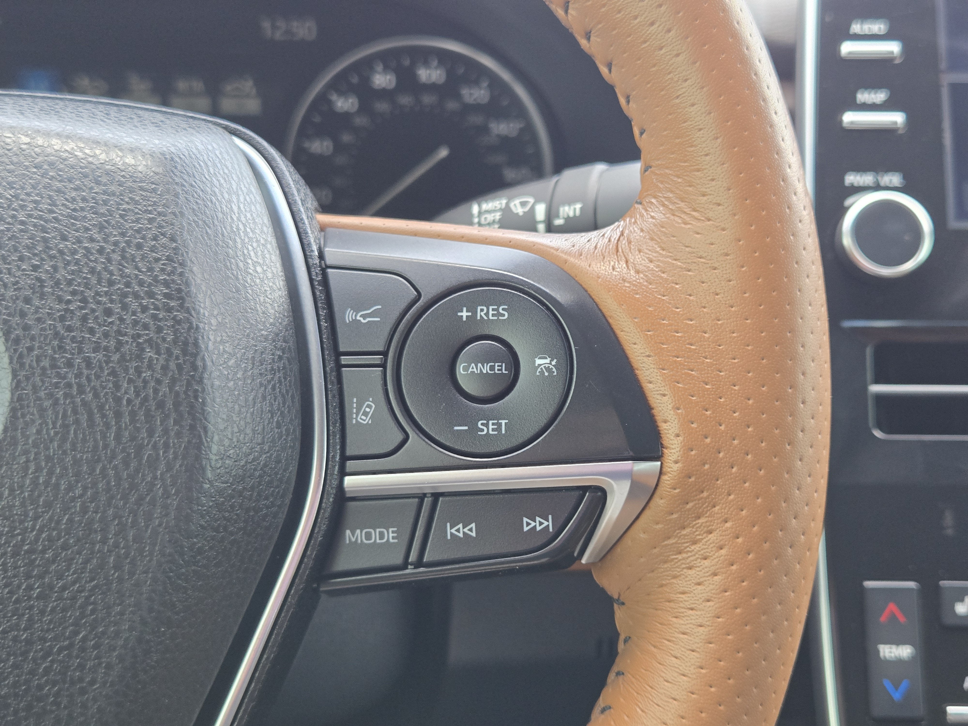2021 Toyota Avalon Hybrid Limited