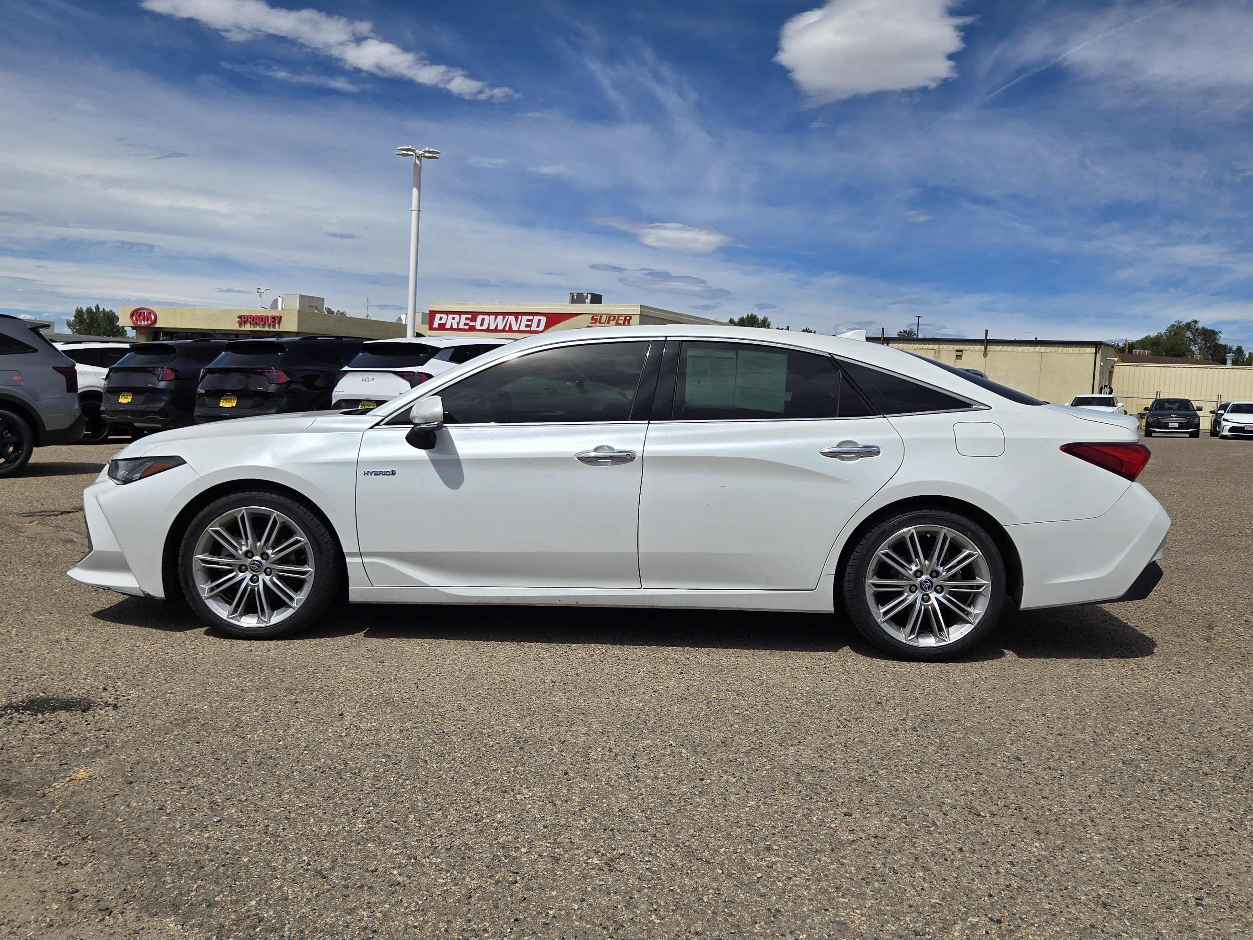 2021 Toyota Avalon Hybrid Limited