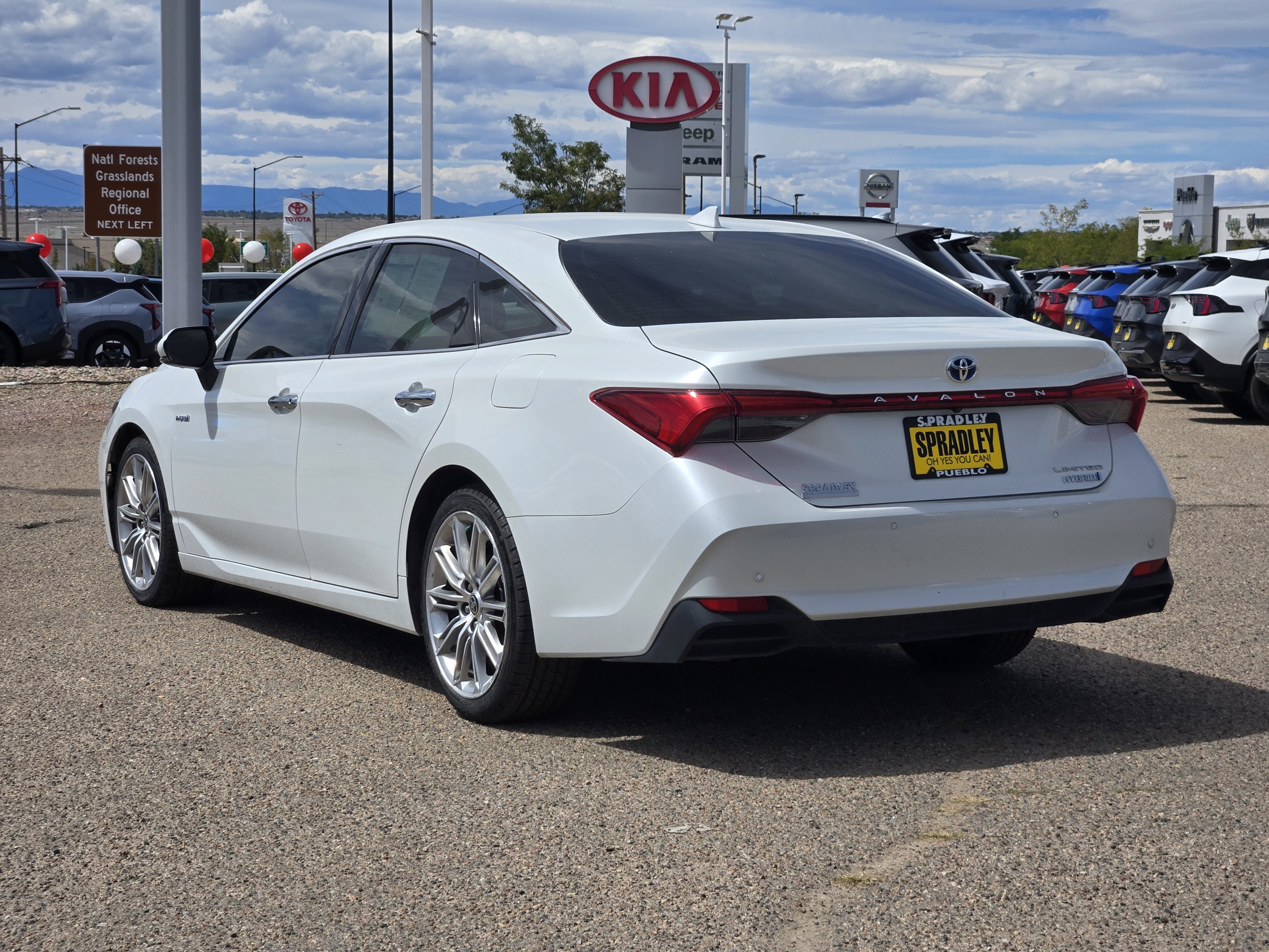 2021 Toyota Avalon Hybrid Limited
