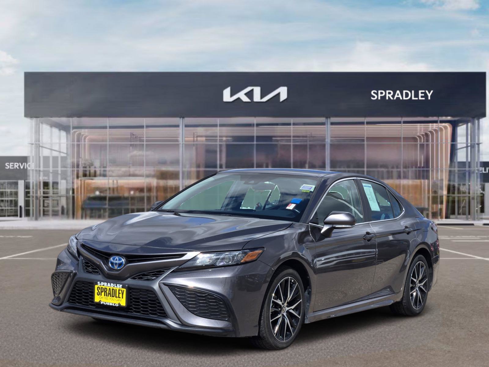 2024 Toyota Camry Hybrid SE