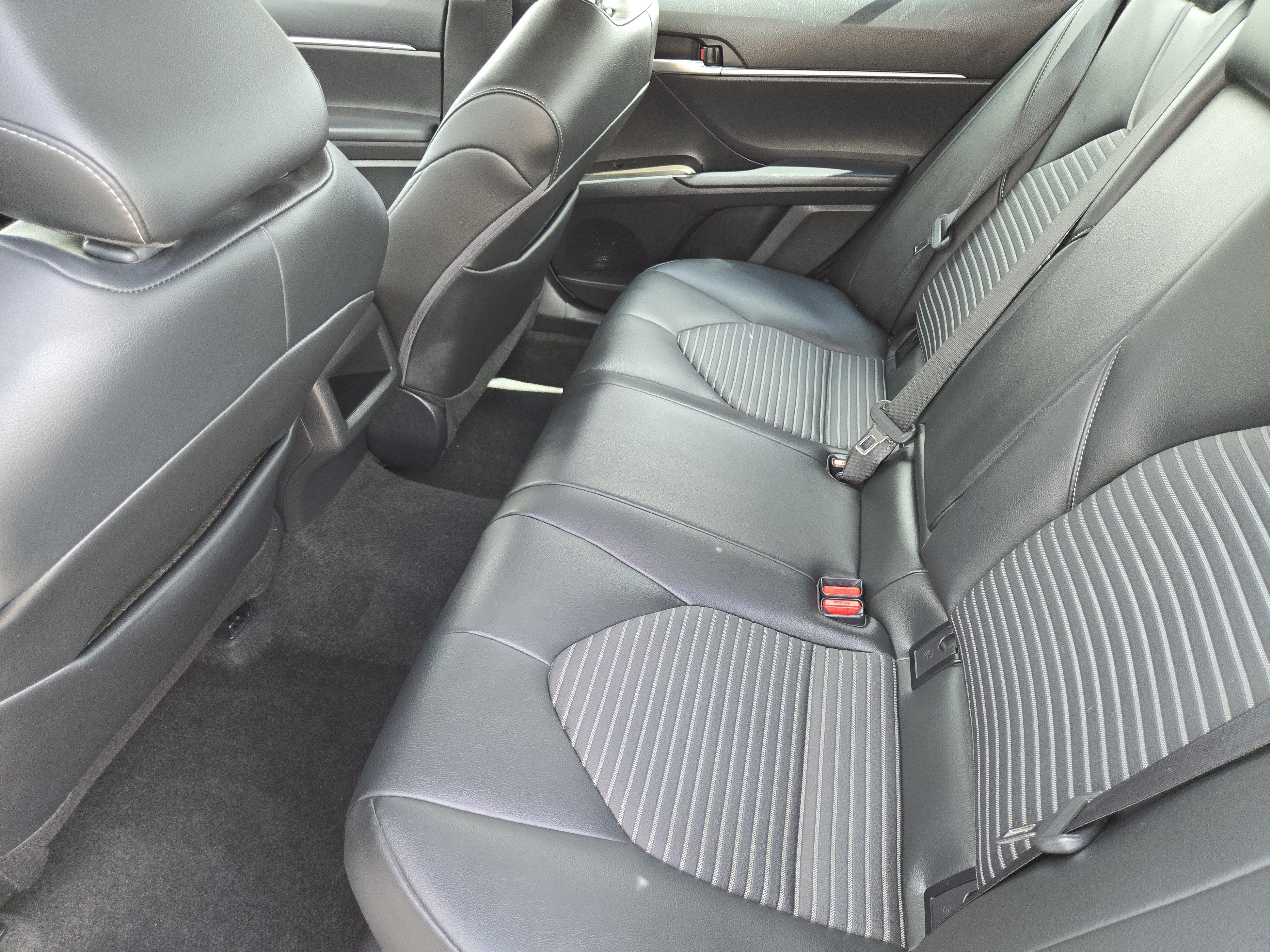 2024 Toyota Camry Hybrid SE