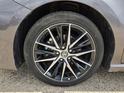 2024 Toyota Camry Hybrid SE