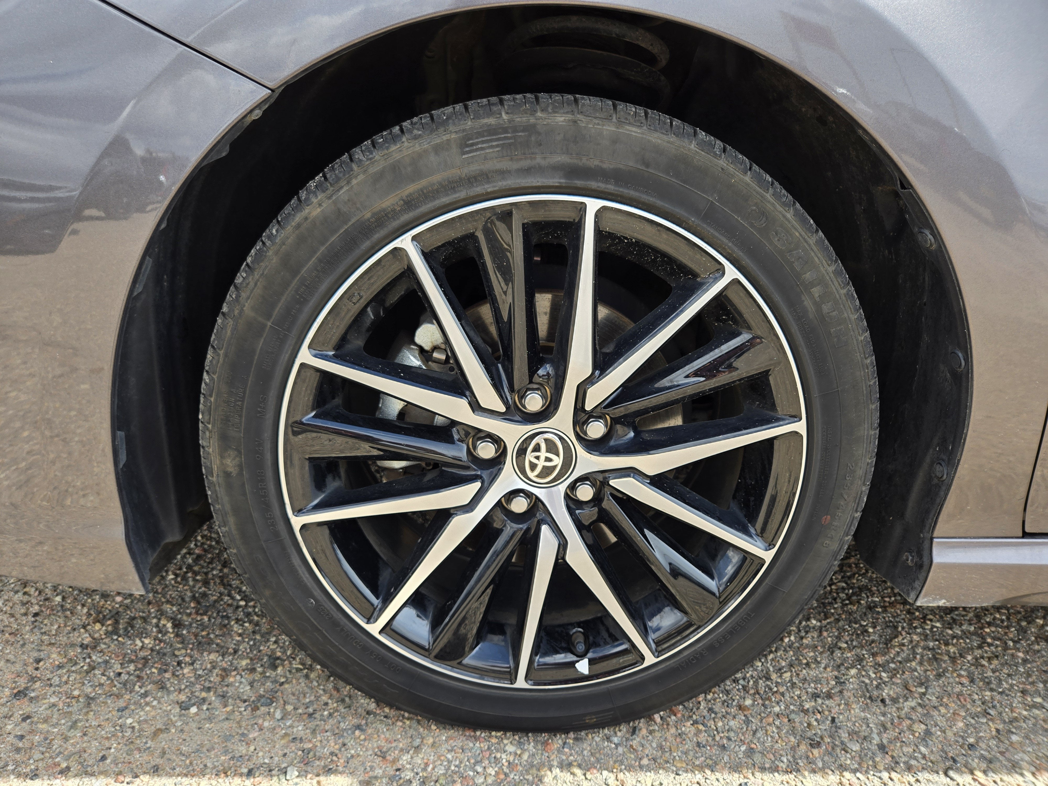 2024 Toyota Camry Hybrid SE