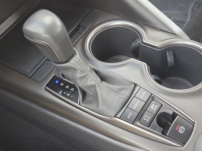 2024 Toyota Camry Hybrid SE
