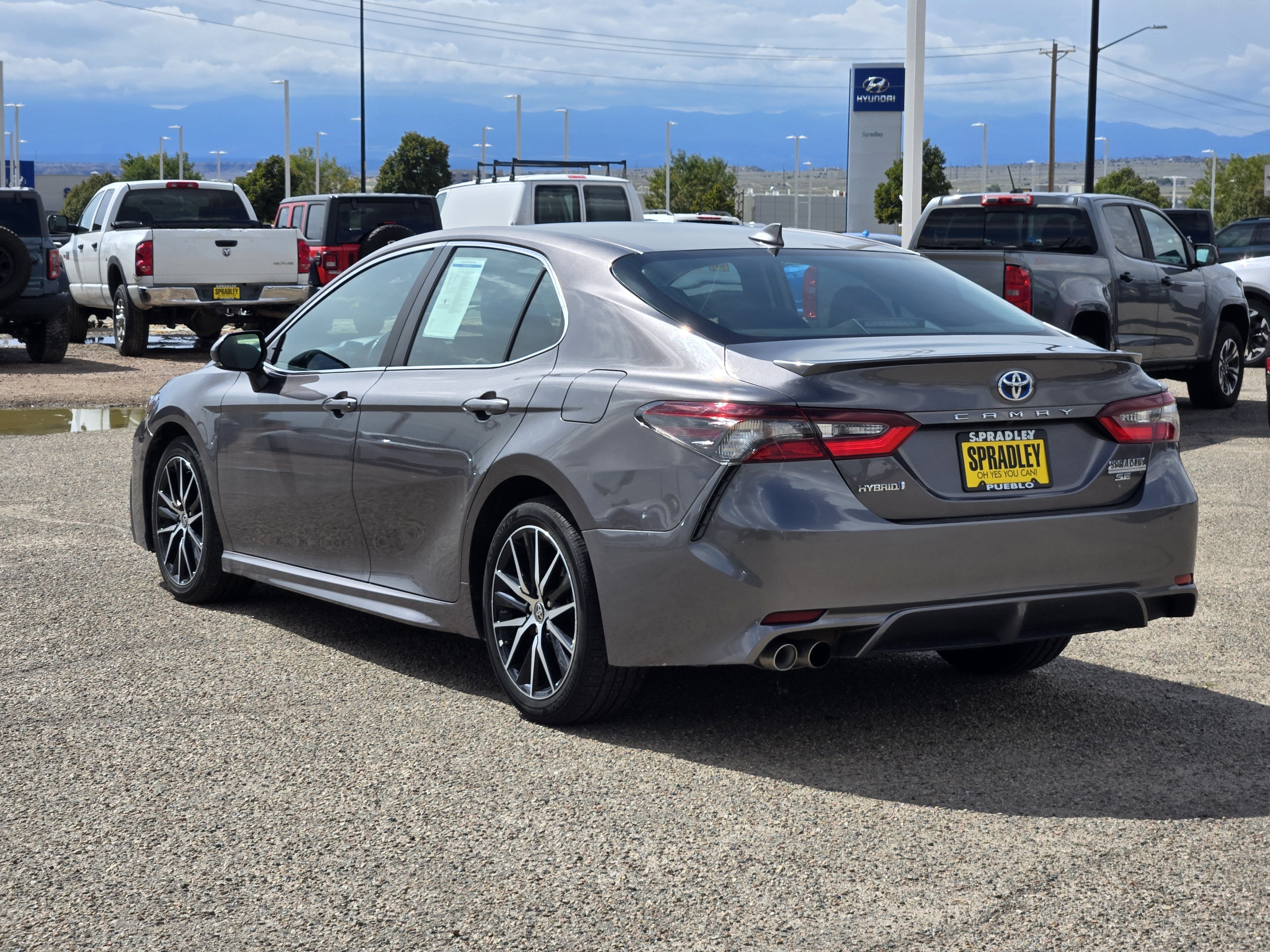 2024 Toyota Camry Hybrid SE