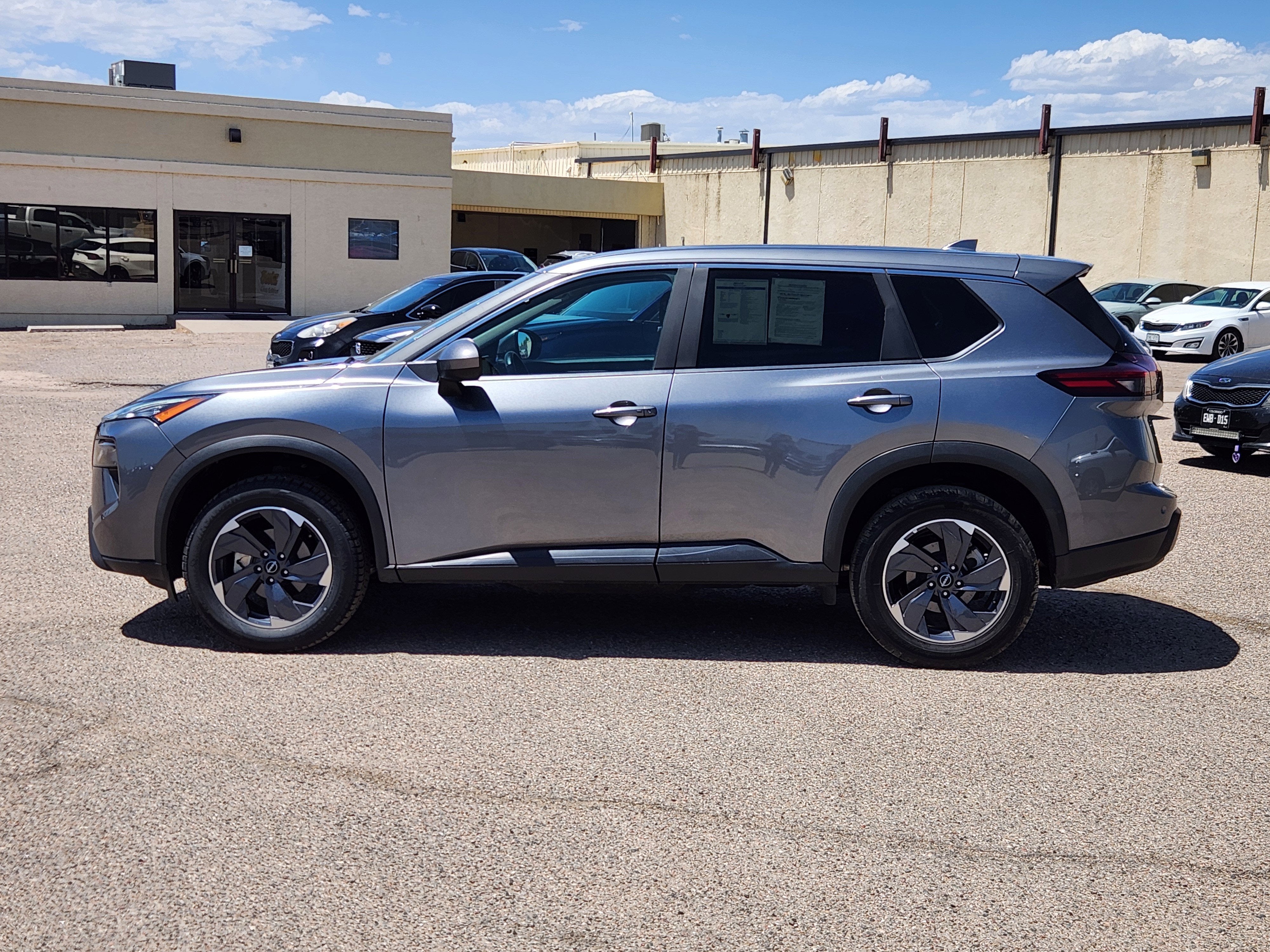 2024 Nissan Rogue SV