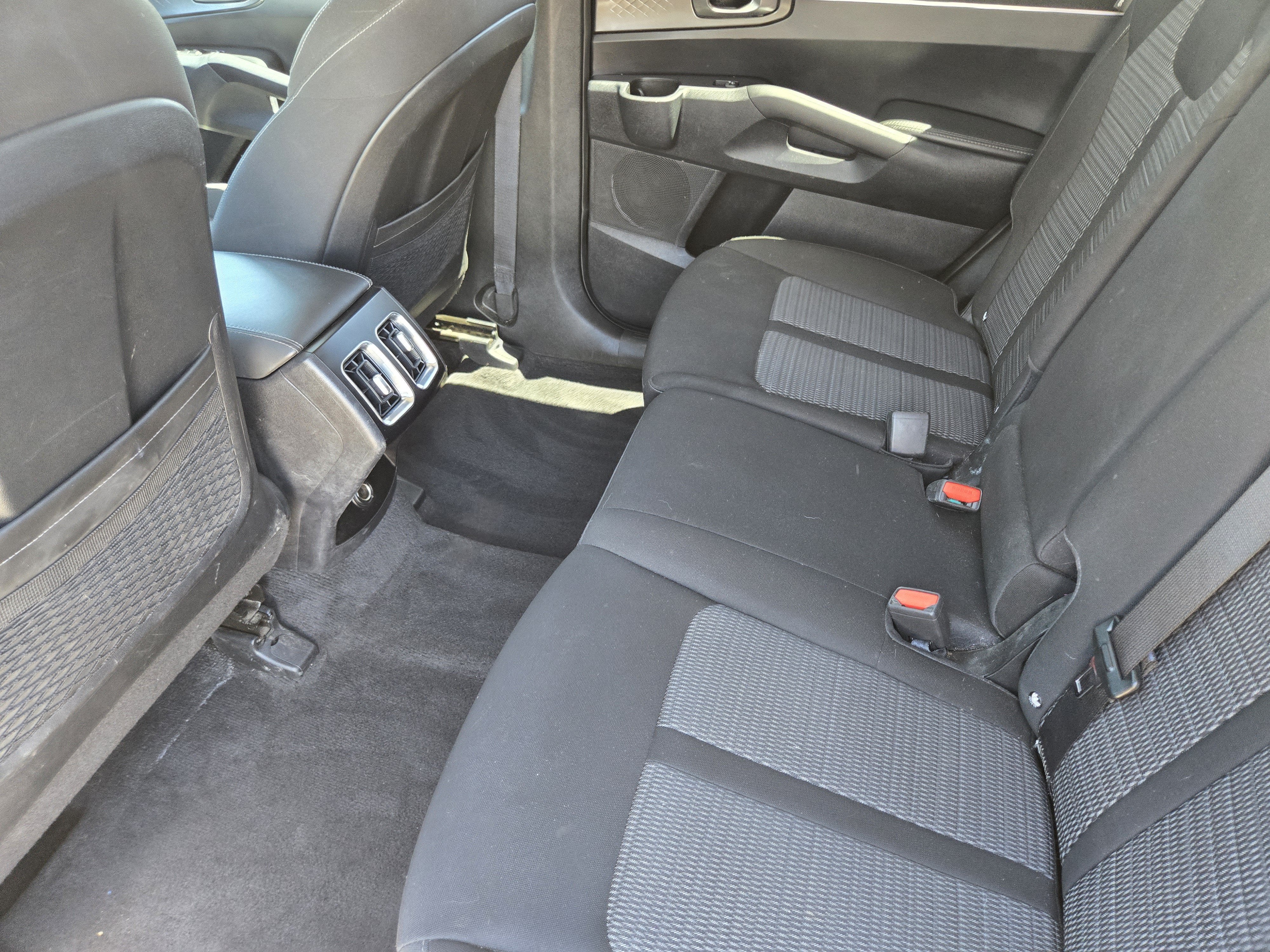 2025 Kia Sorento LX