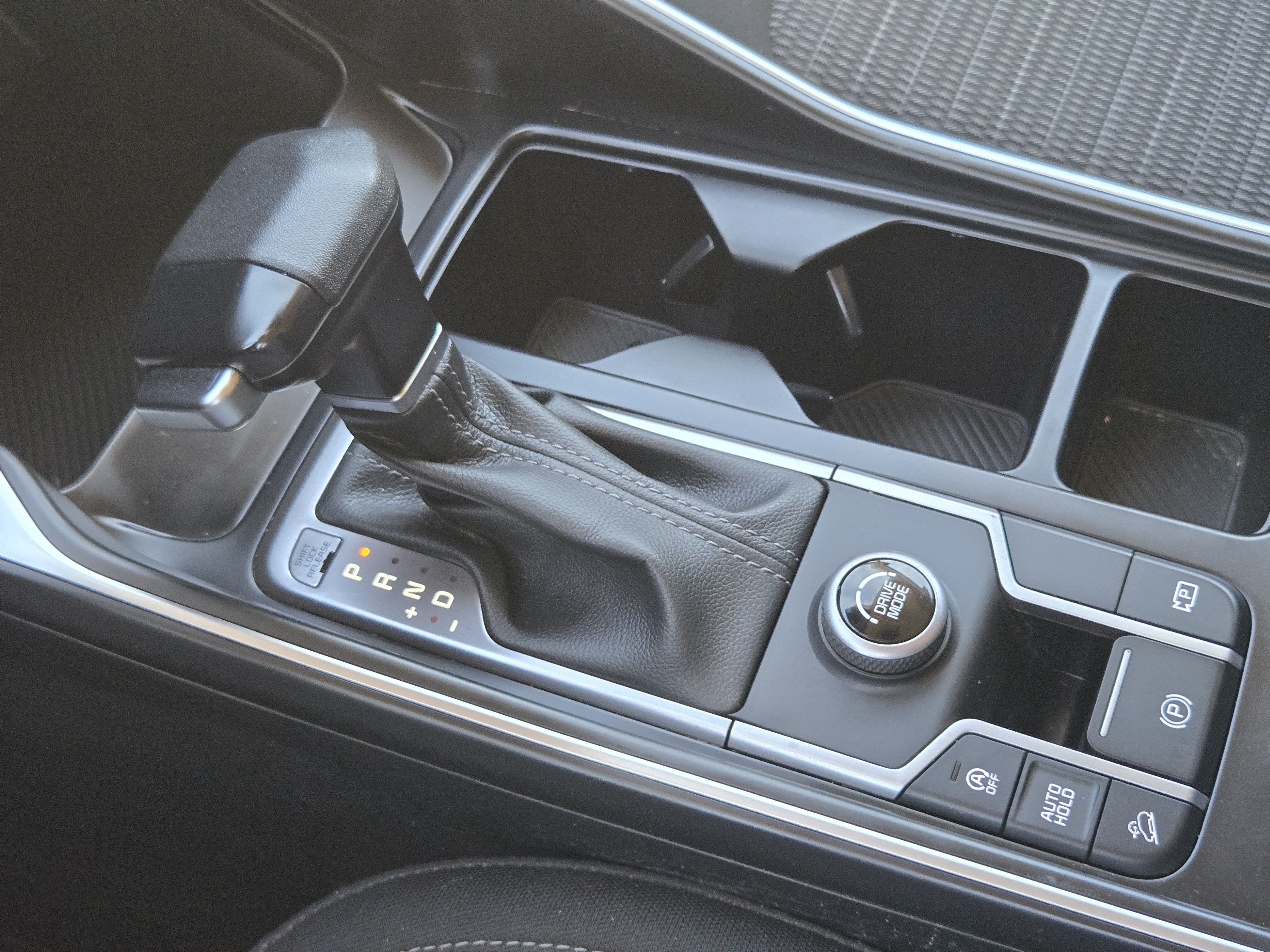 2025 Kia Sorento LX