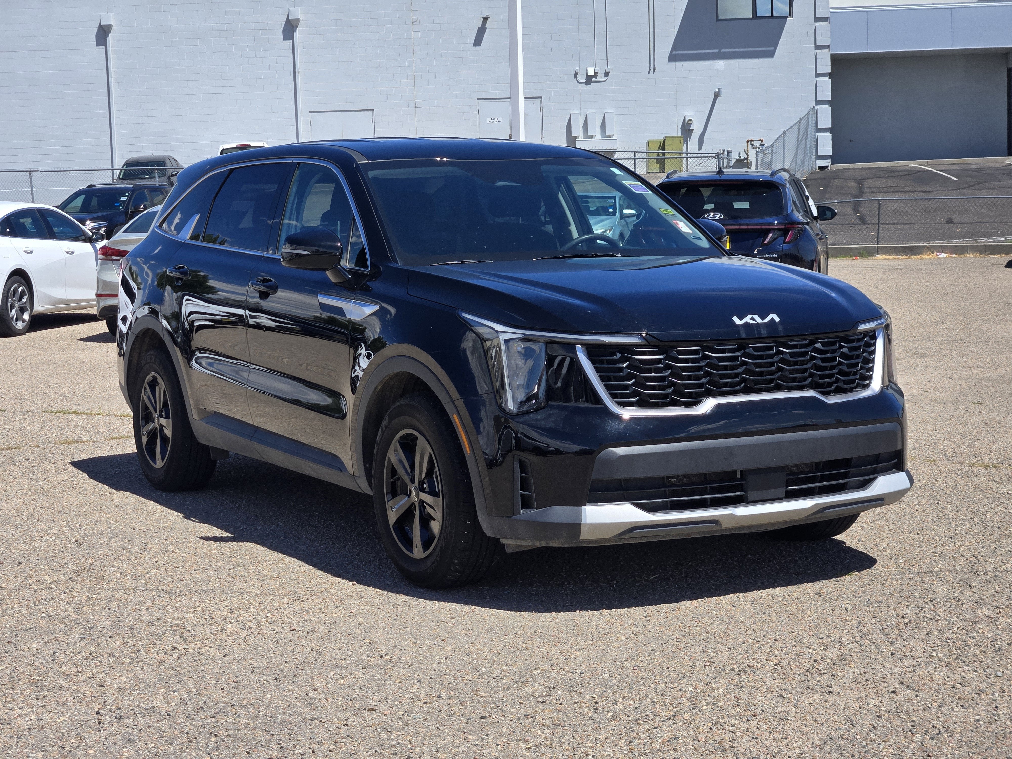 2025 Kia Sorento LX