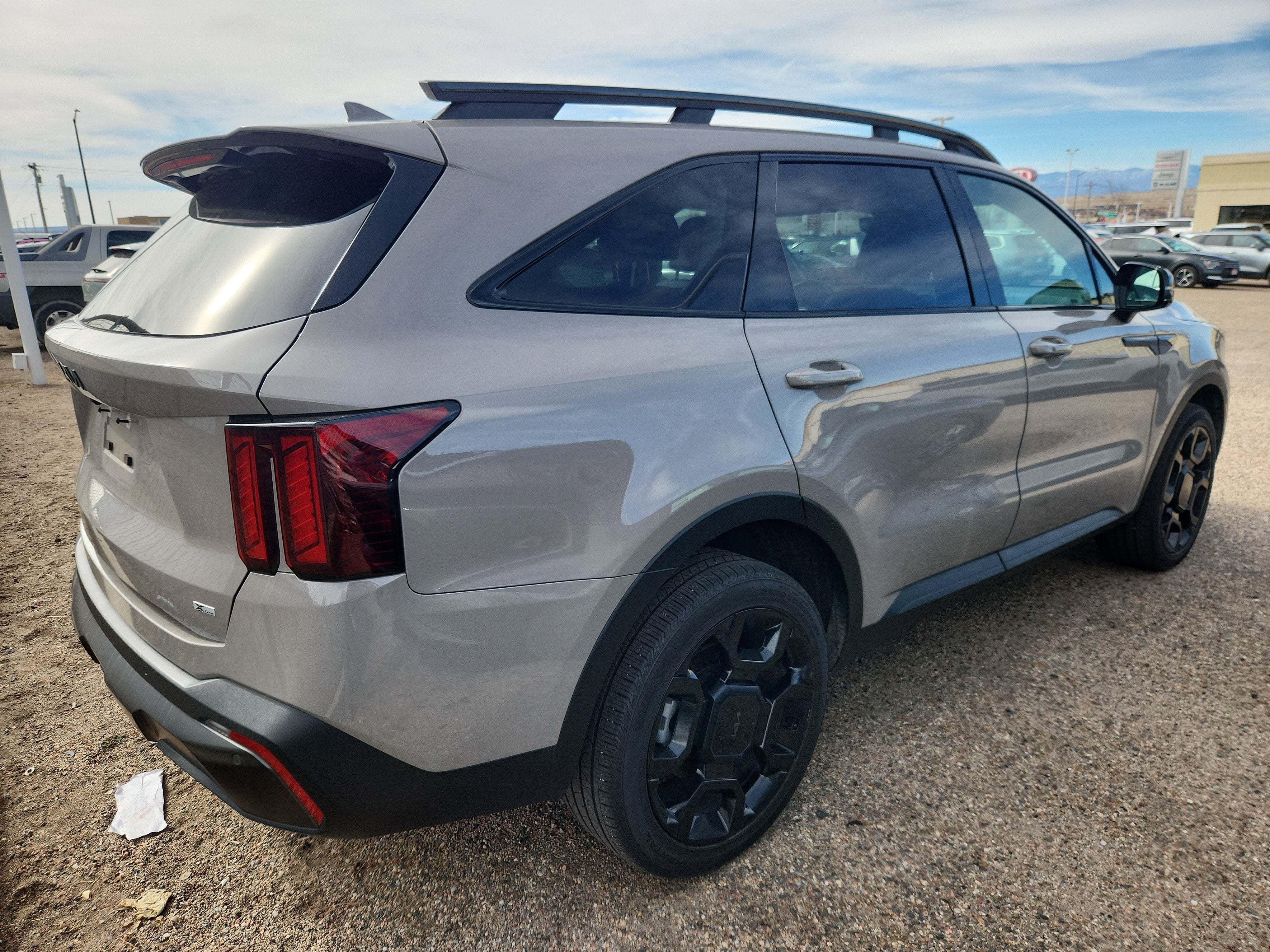2025 Kia Sorento X-Line EX