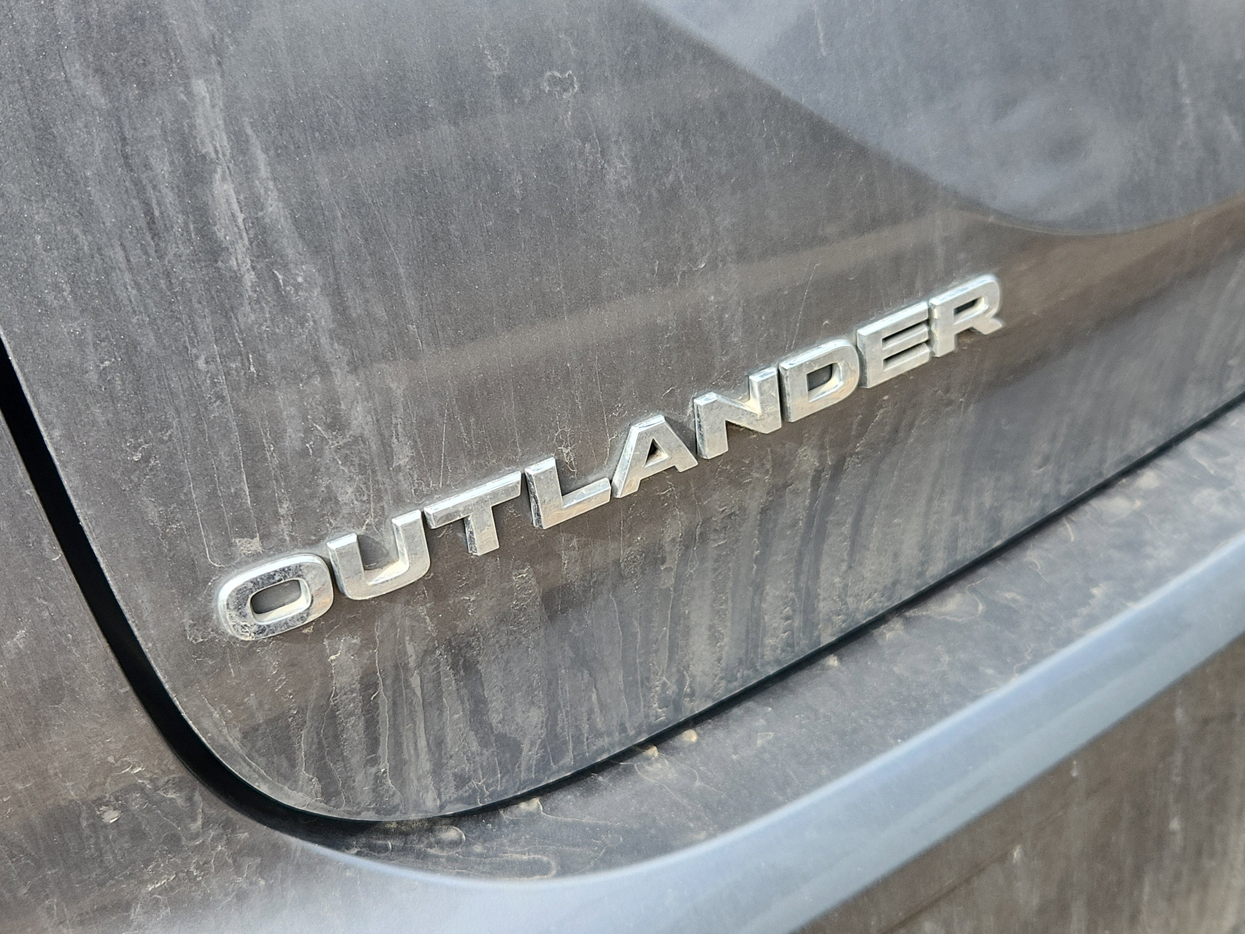 2022 Mitsubishi Outlander Black Edition