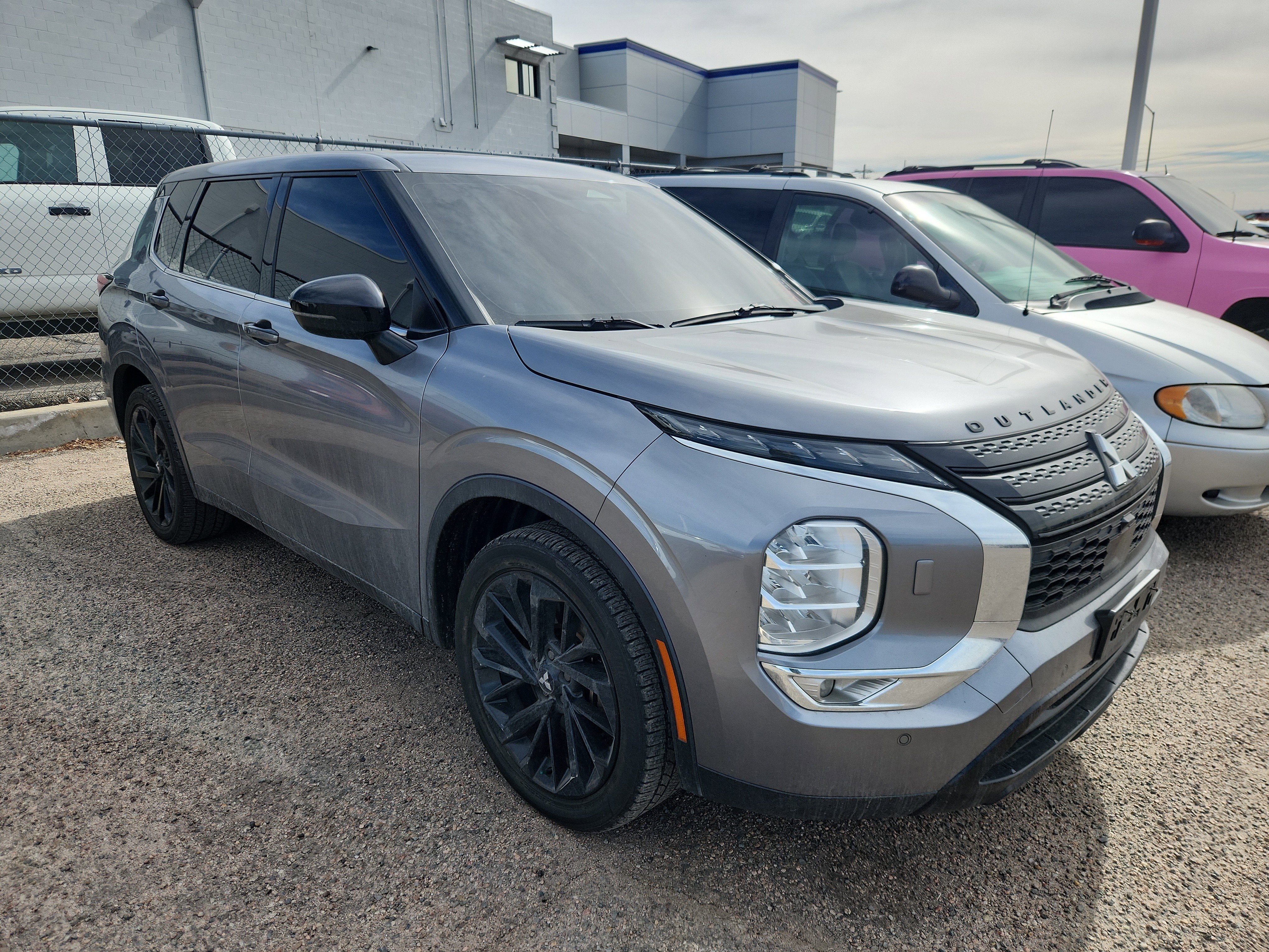 2022 Mitsubishi Outlander Black Edition