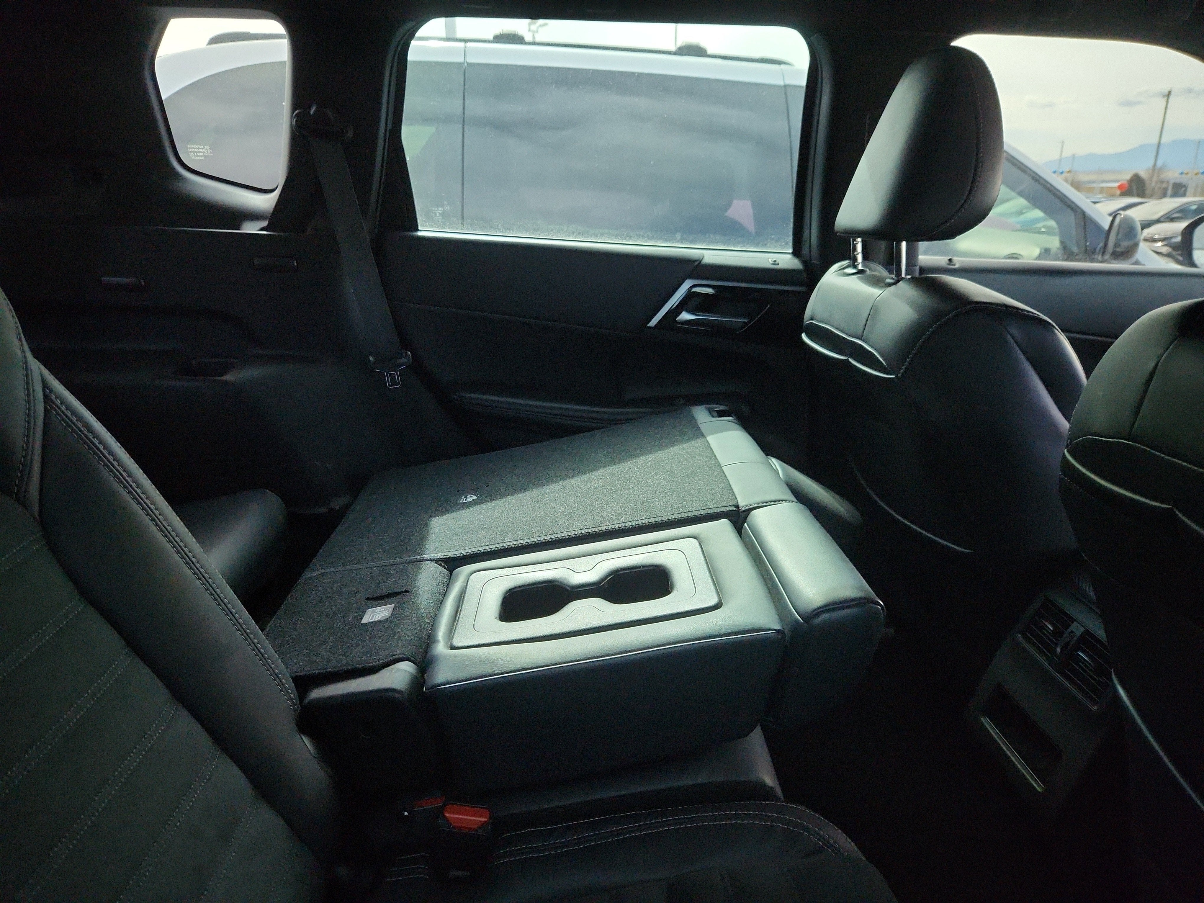 2022 Mitsubishi Outlander Black Edition