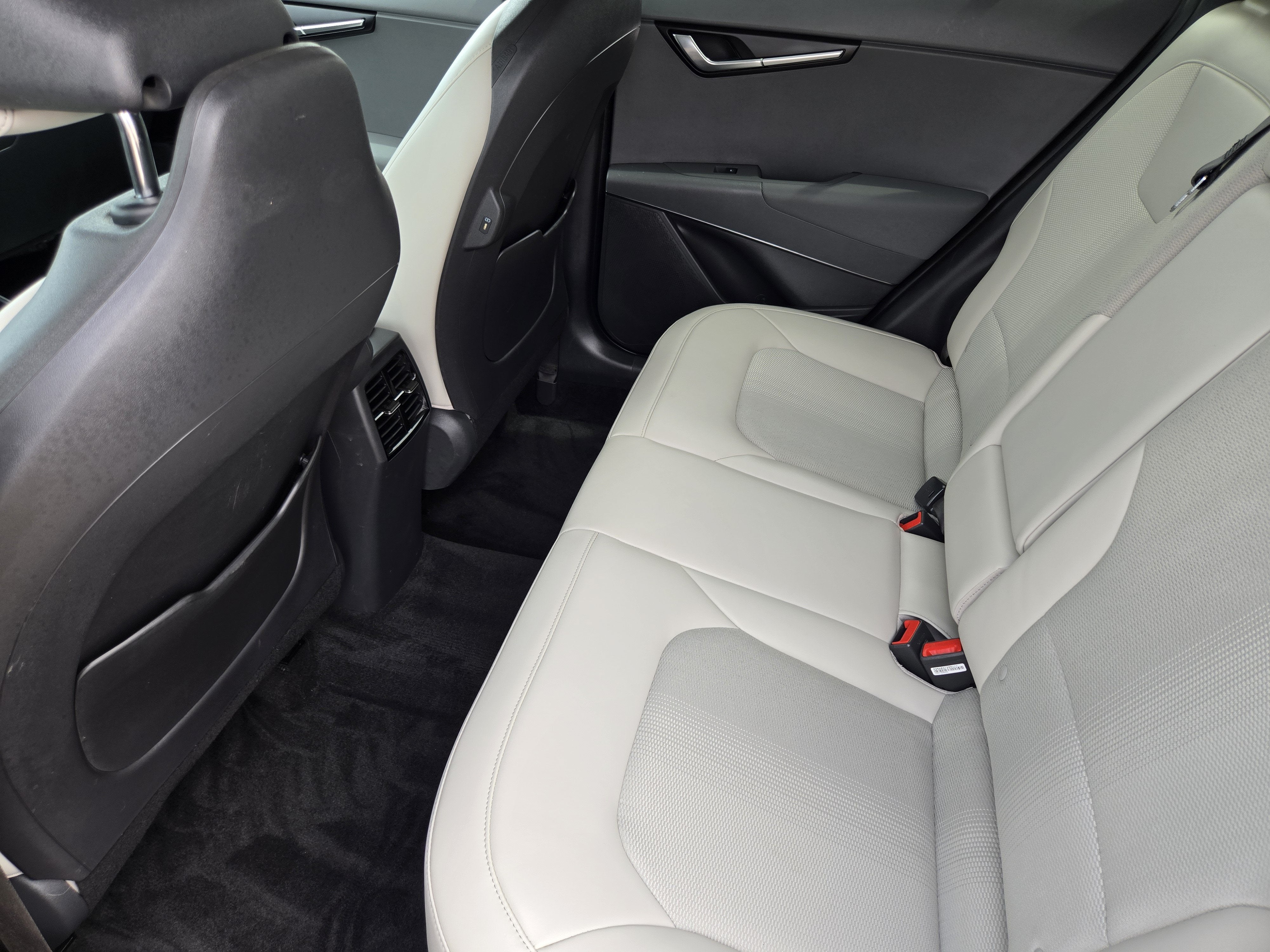 2024 Kia Niro EX Touring