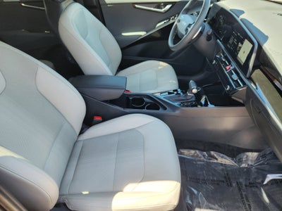 2024 Kia Niro EX Touring