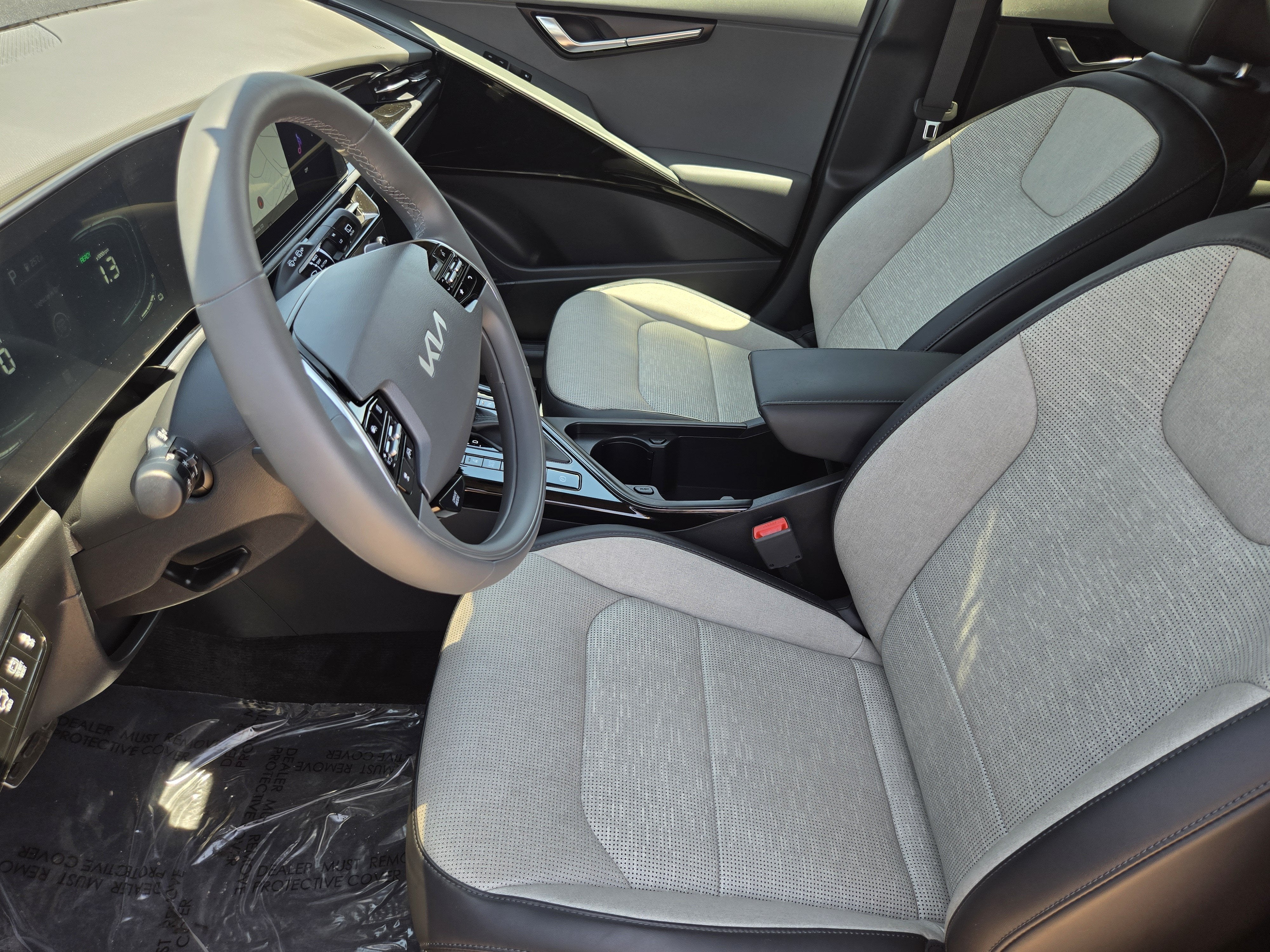 2025 Kia Niro SX Touring