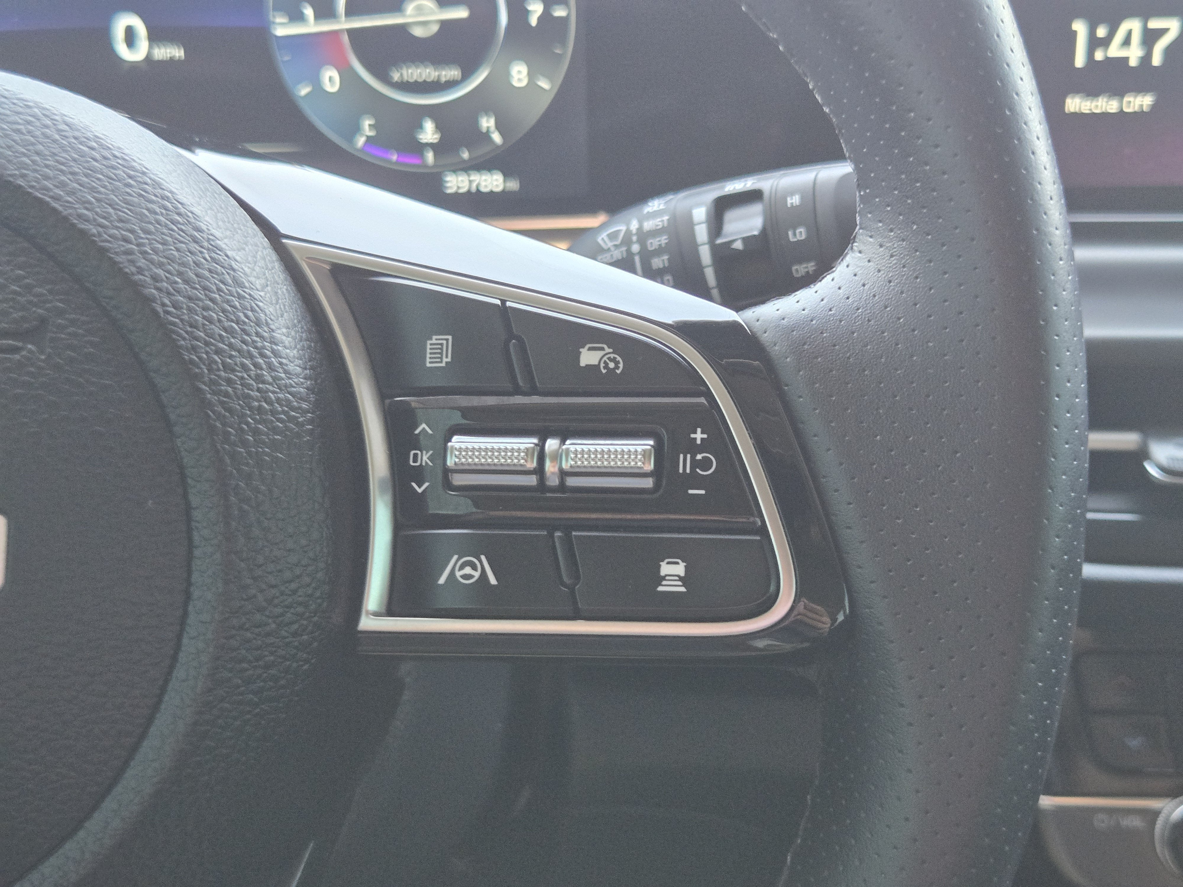 2024 Kia Seltos SX