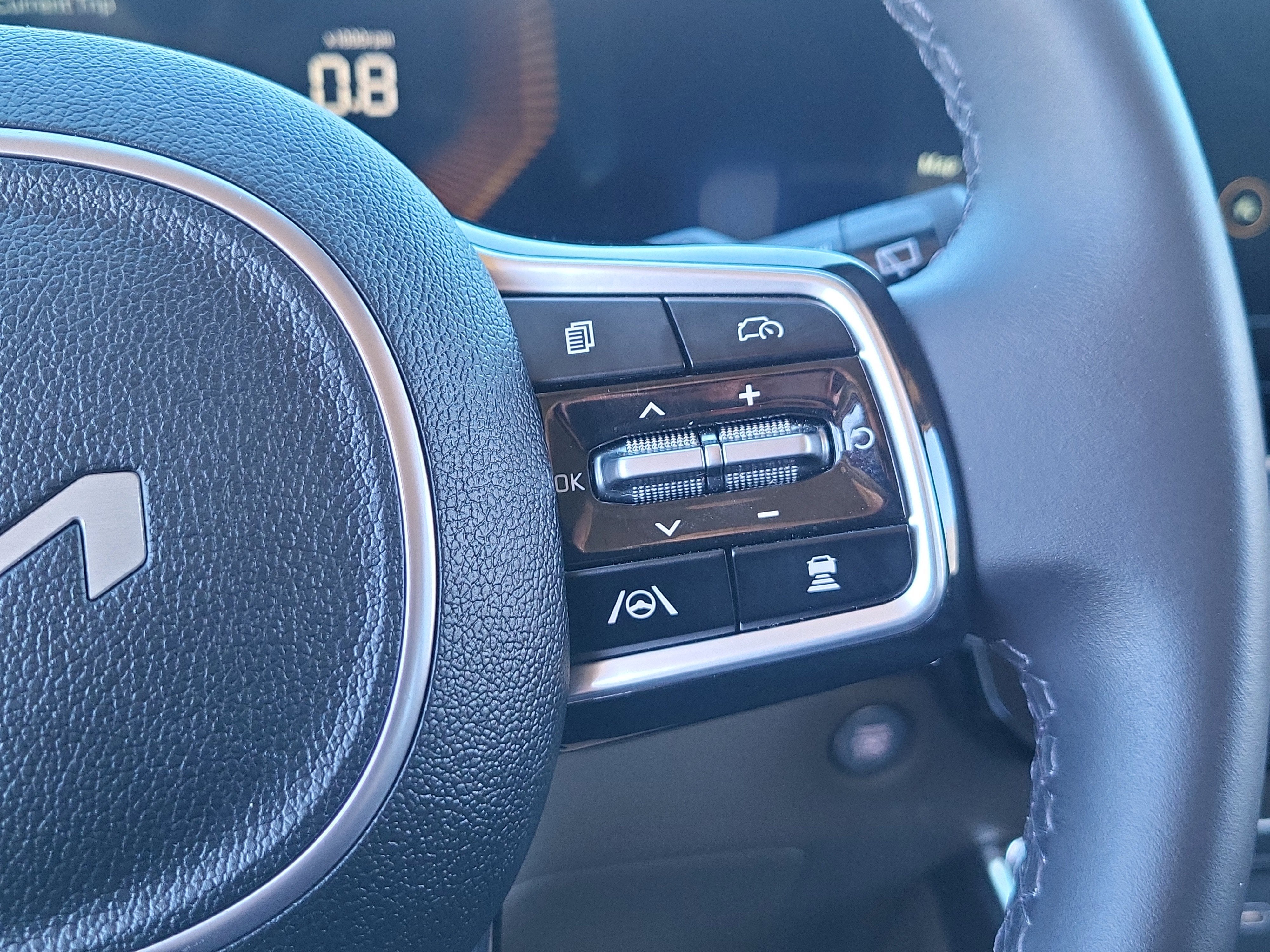 2025 Kia Carnival EX