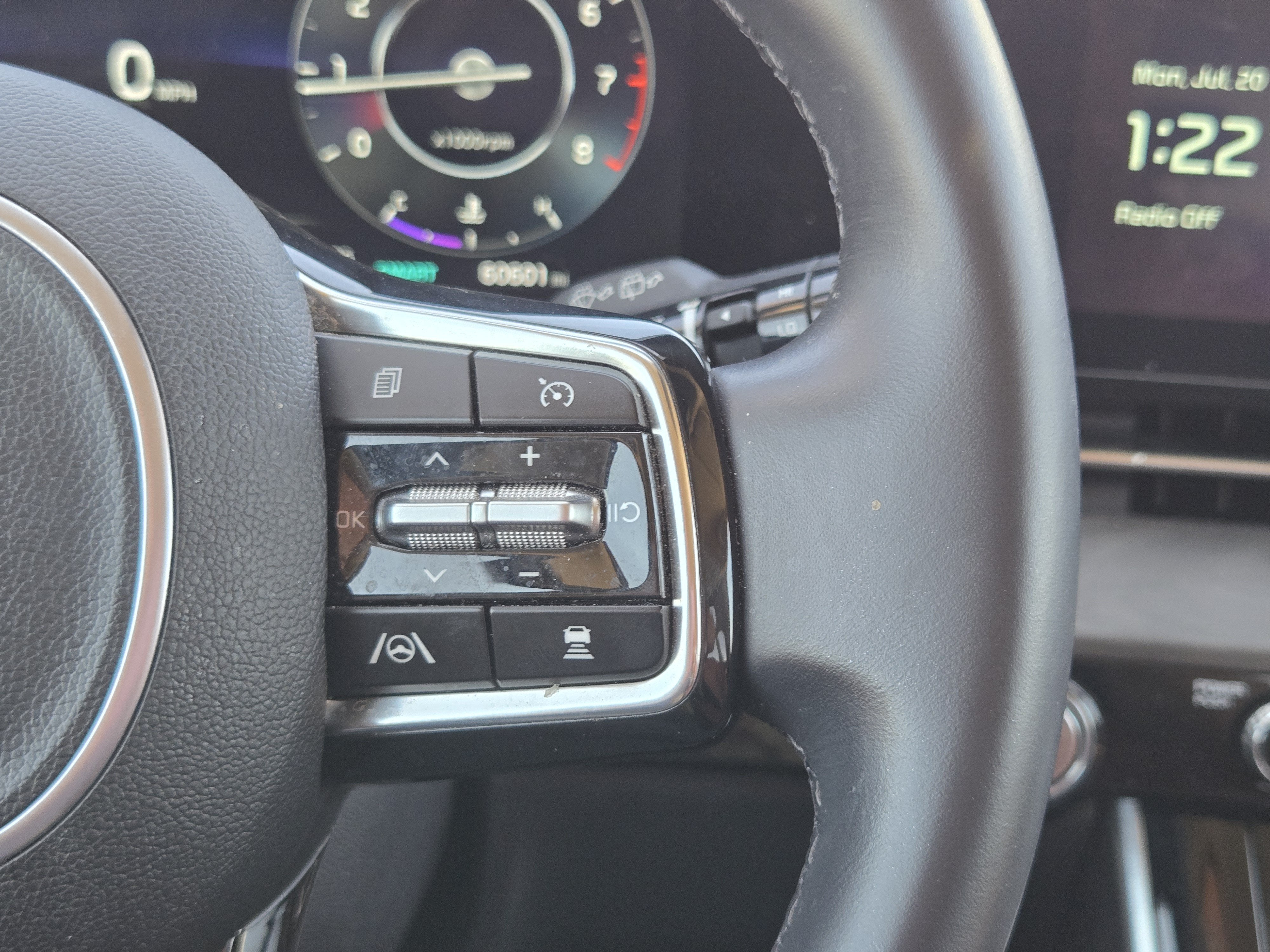 2024 Kia Carnival SX