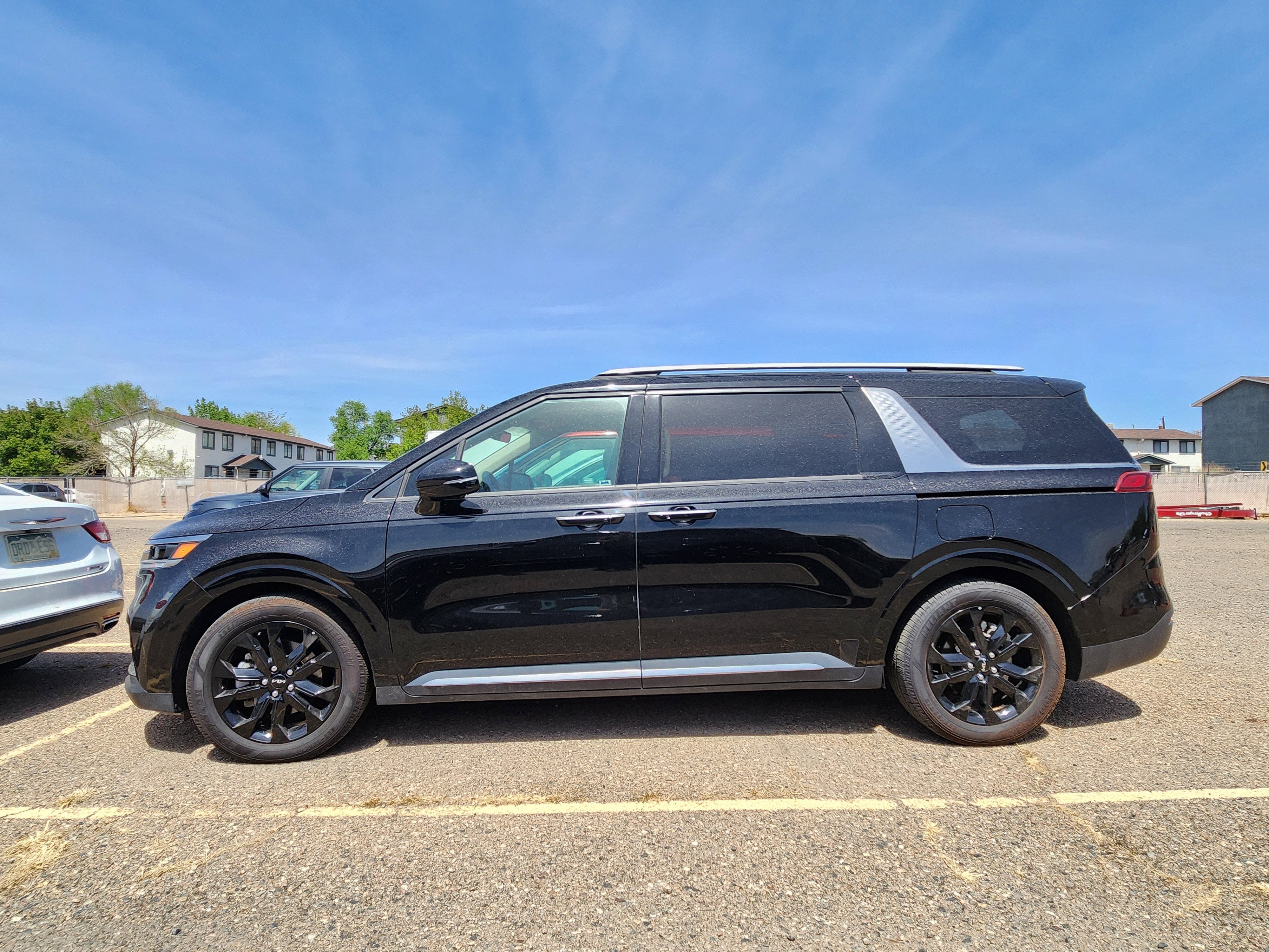 2024 Kia Carnival SX