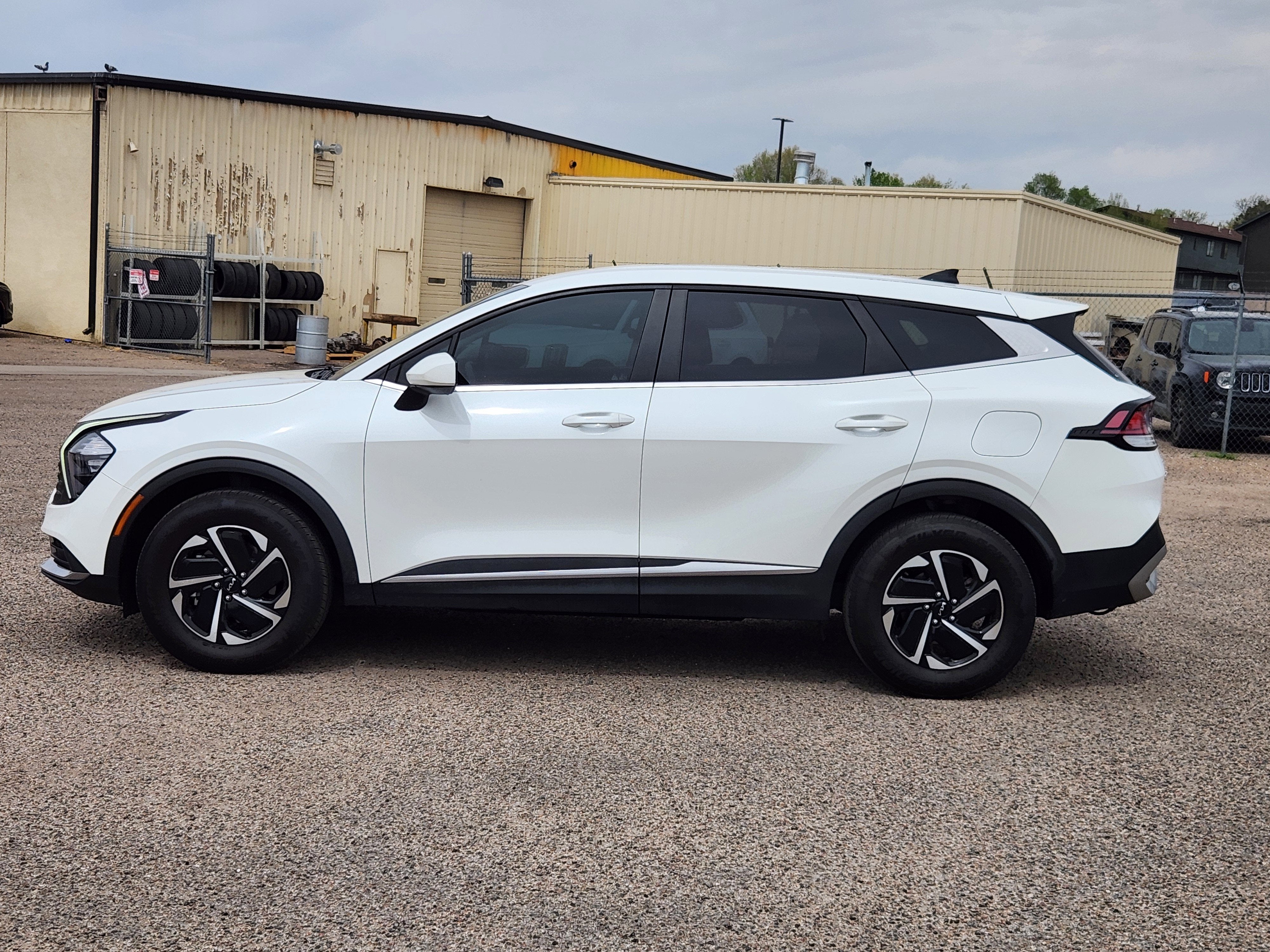 2023 Kia Sportage Hybrid LX