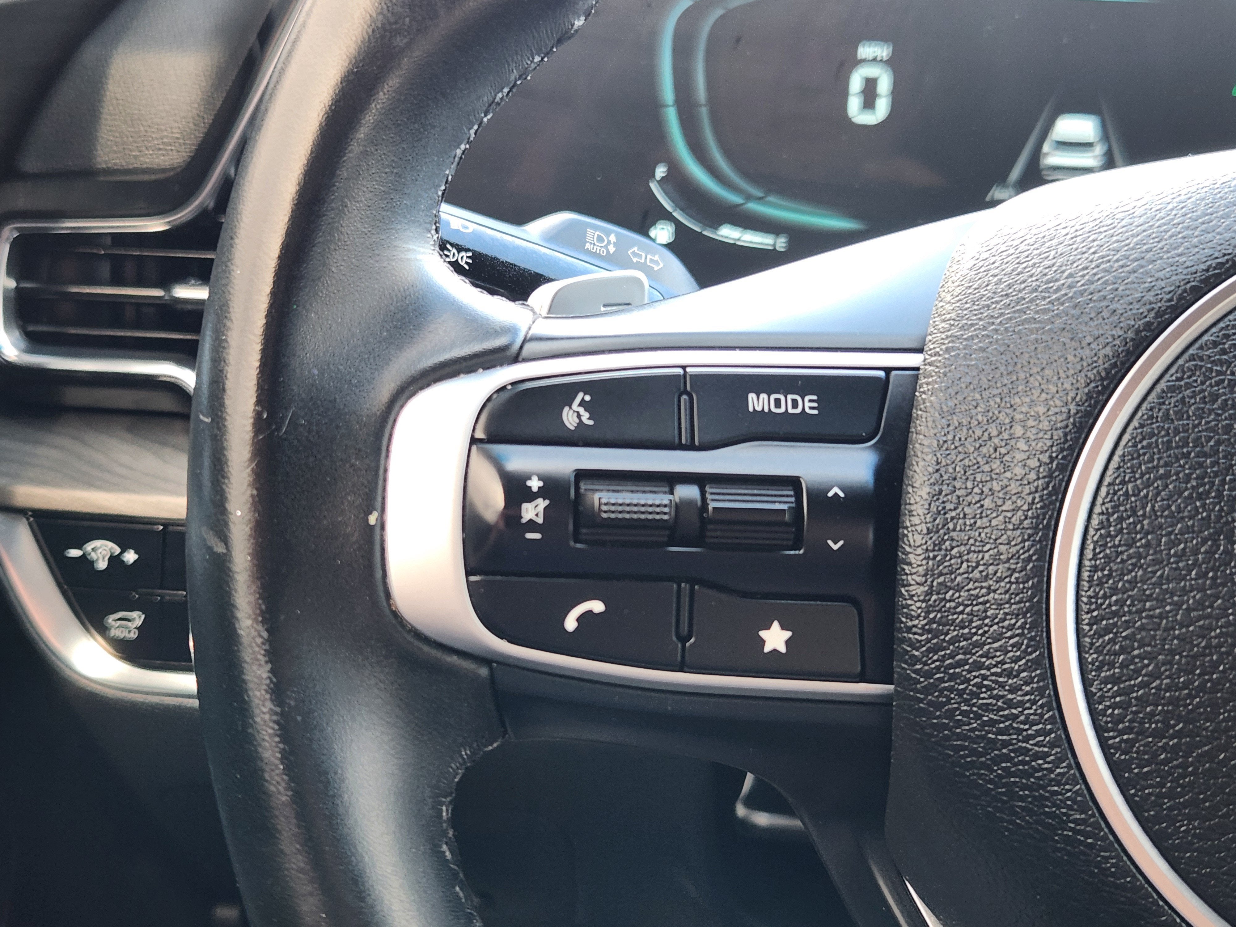 2025 Kia Sportage Plug-In Hybrid X-Line