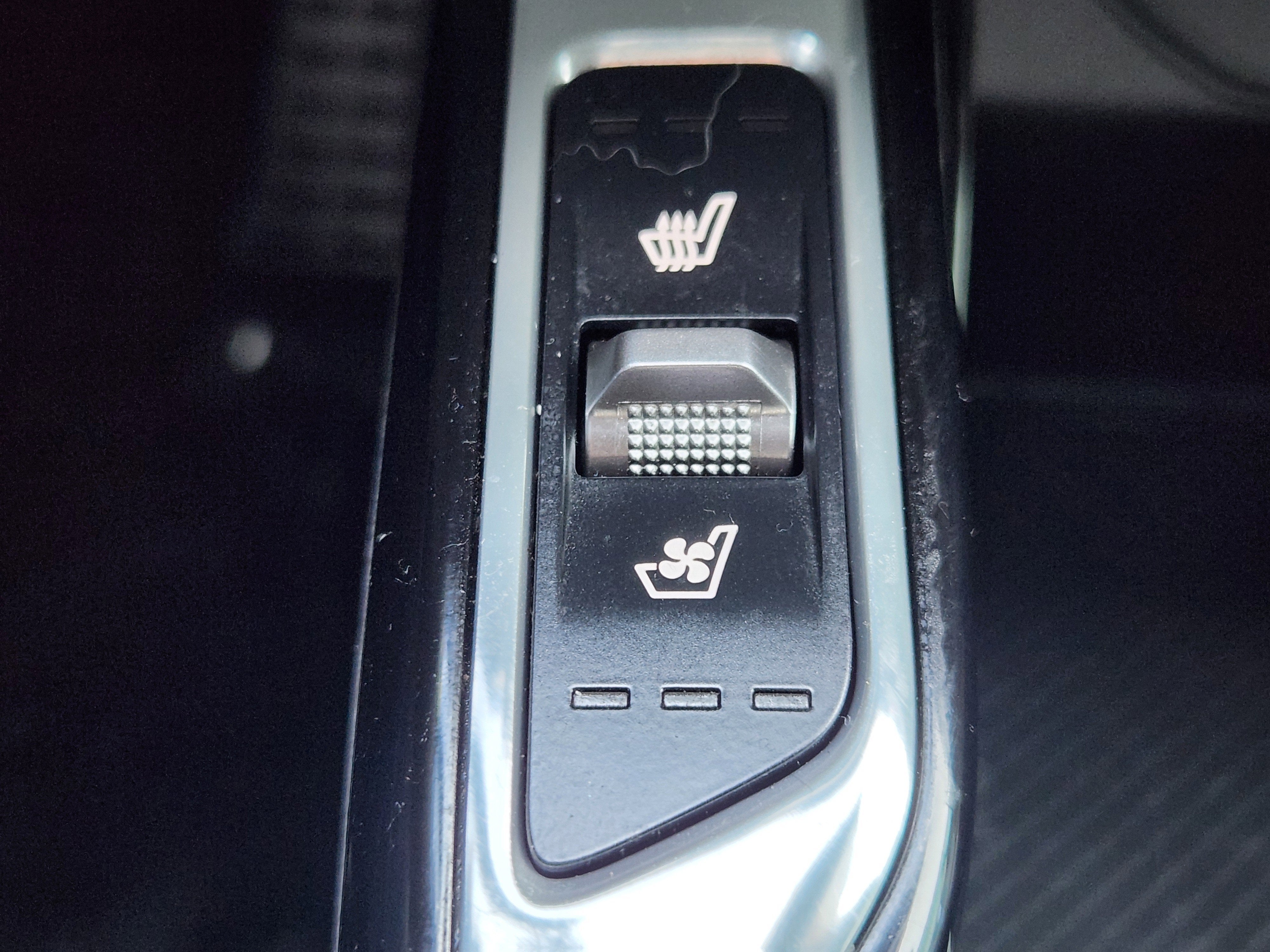 2025 Kia Sorento Plug-In Hybrid SX Prestige