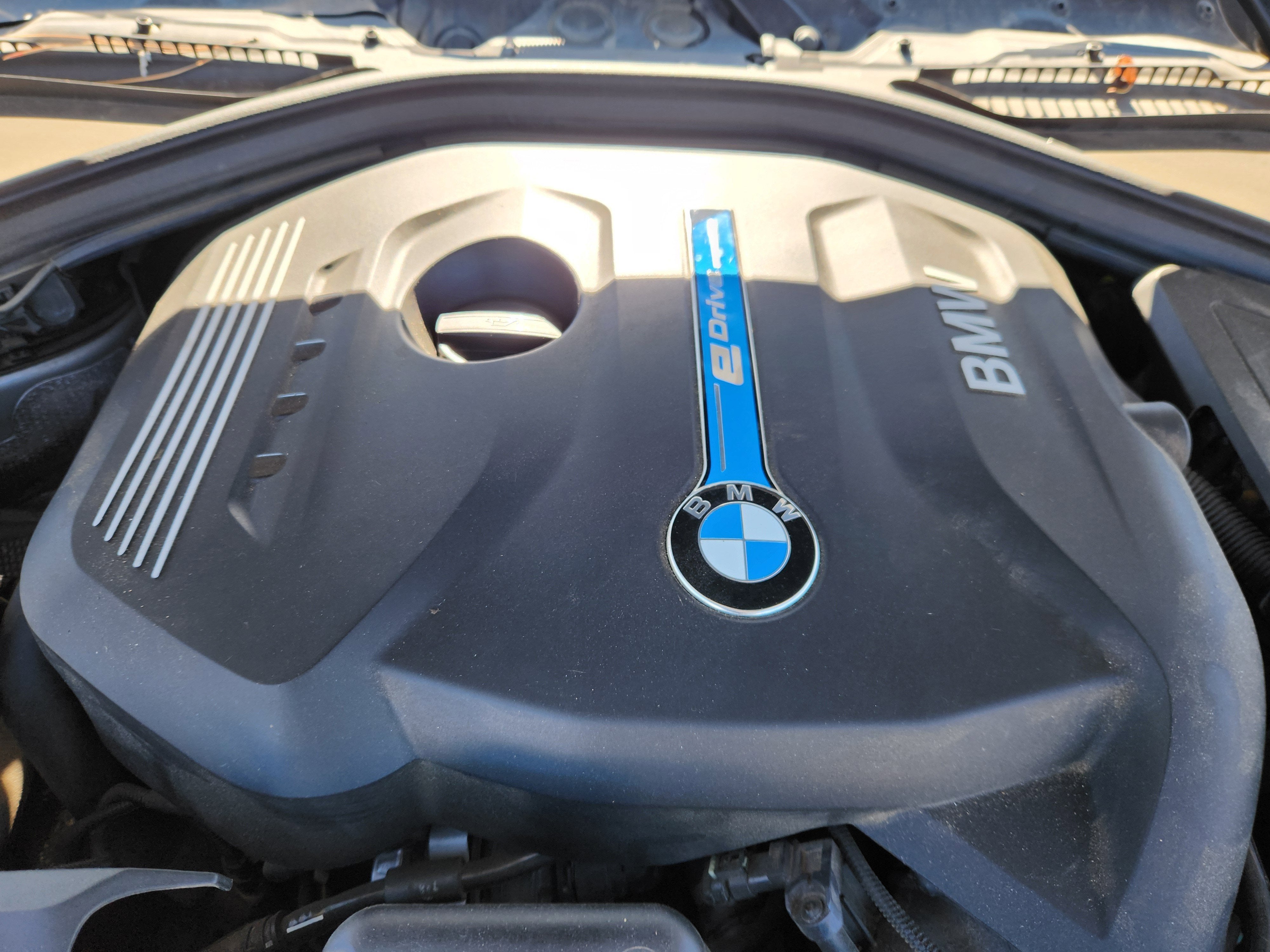 2018 BMW 3 Series 330e iPerformance