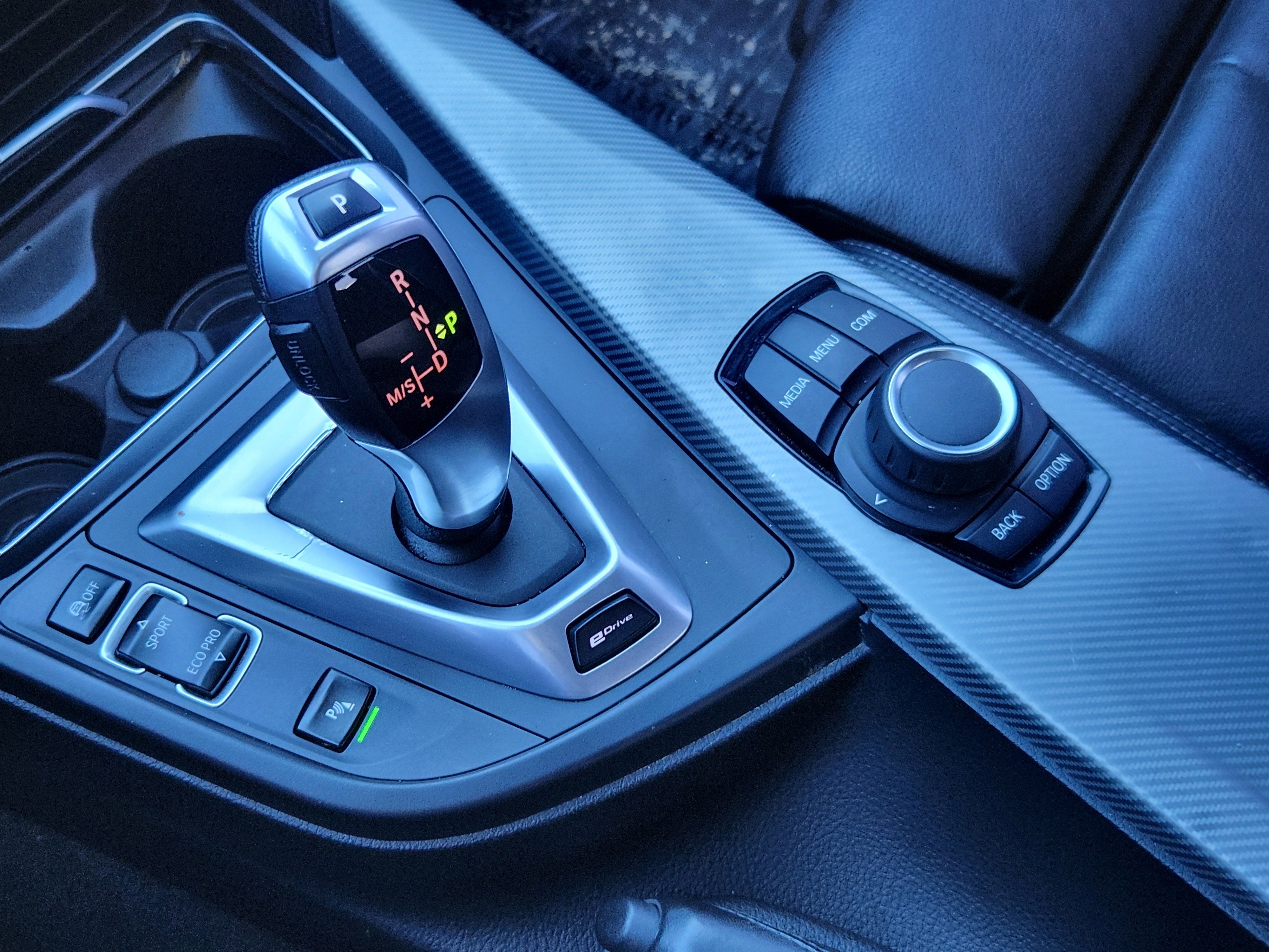 2018 BMW 3 Series 330e iPerformance