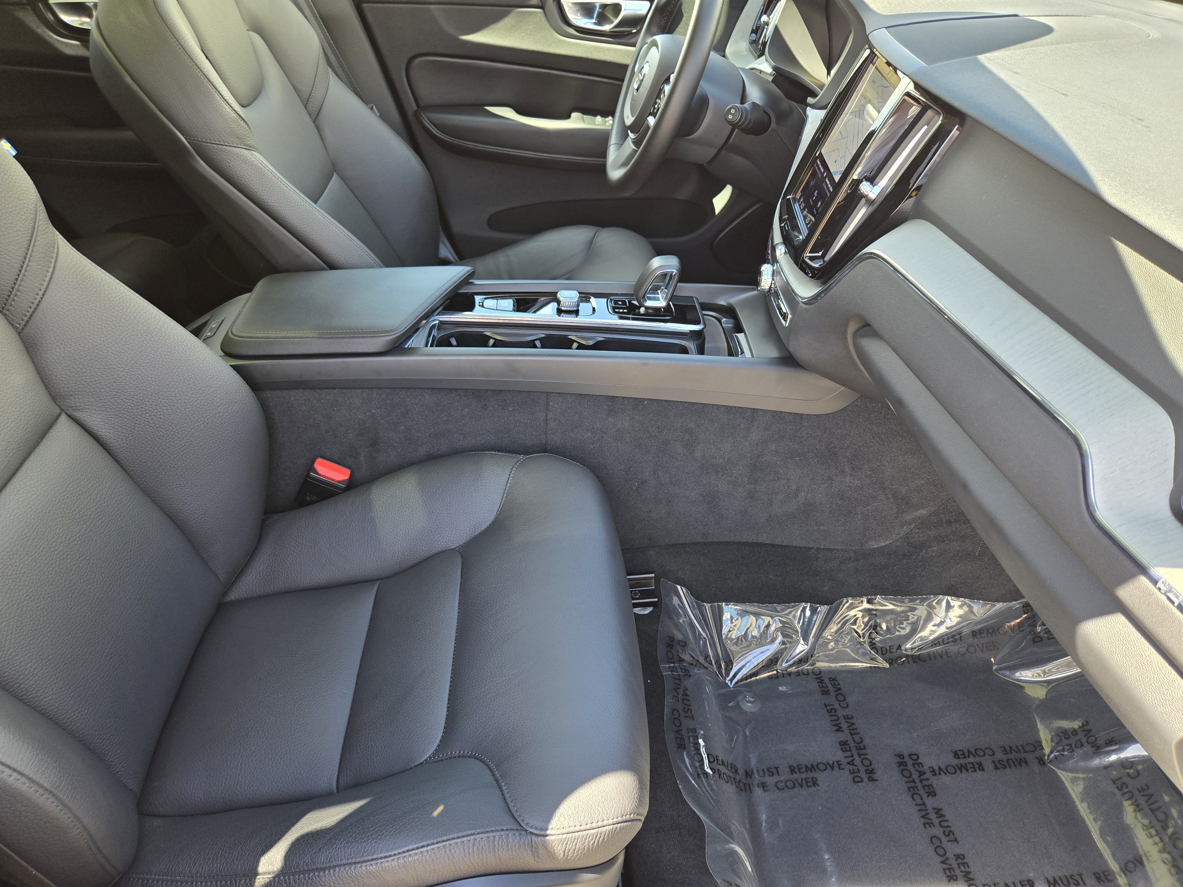 2025 Volvo XC60 Plus