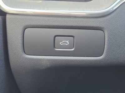 2025 Volvo XC60 Plus
