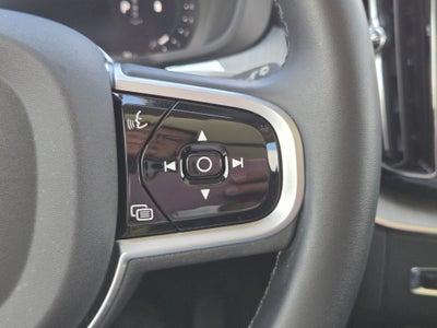 2025 Volvo XC60 Plus