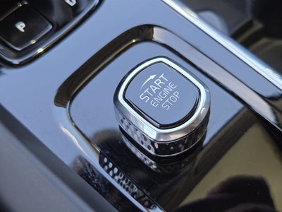 2025 Volvo XC60 Plus