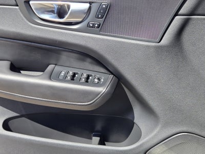 2025 Volvo XC60 Plus